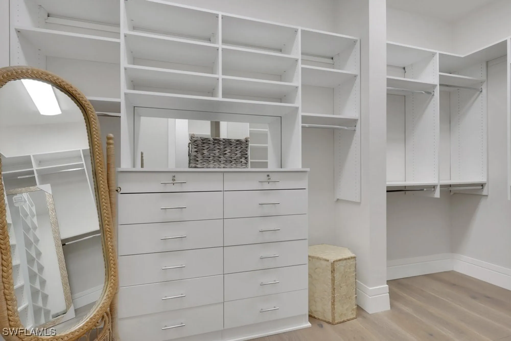 Property Slideshow image 27 of 50 | 678 katemore ln, Naples, FL, 34108