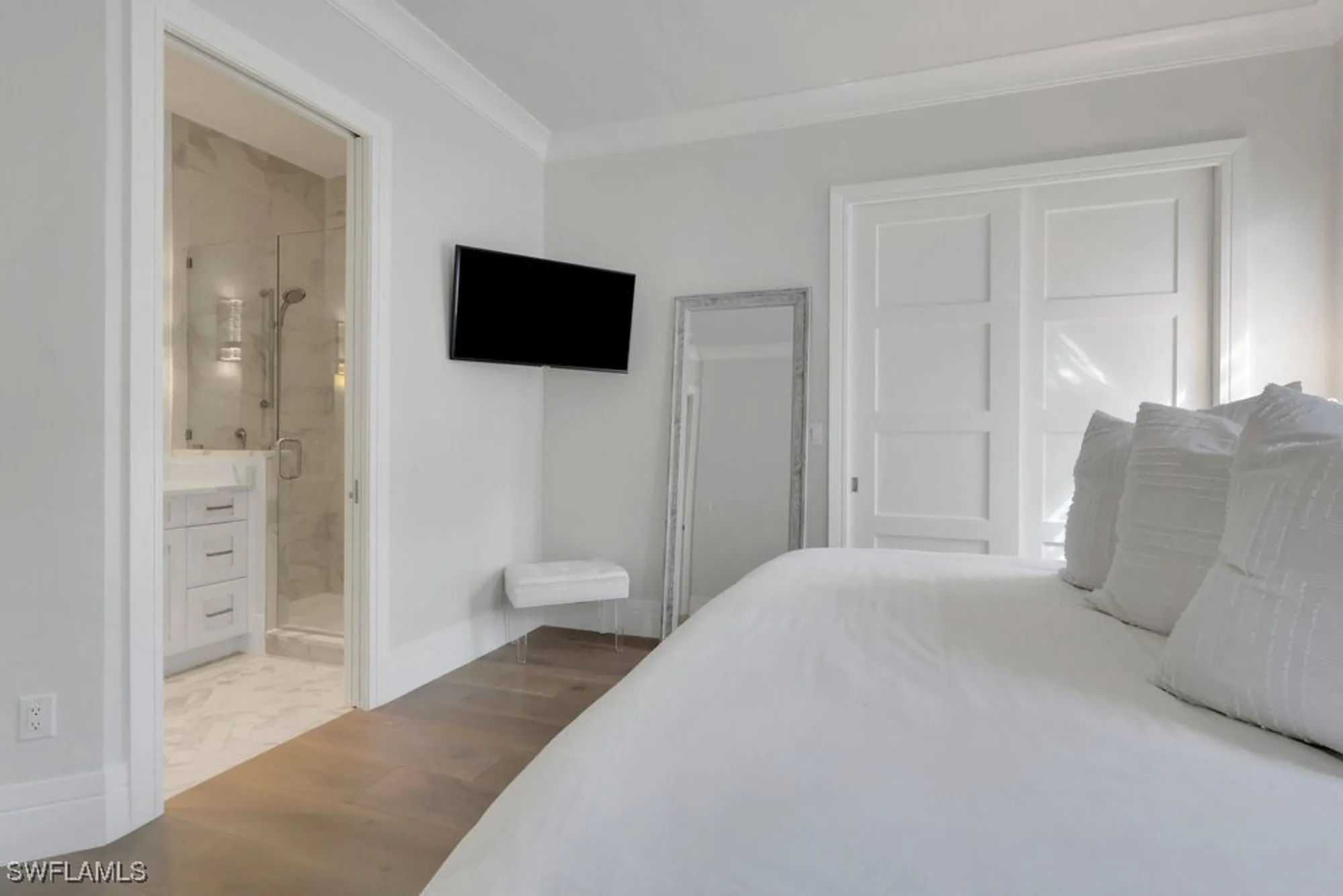 Property Slideshow image 34 of 50 | 678 katemore ln, Naples, FL, 34108