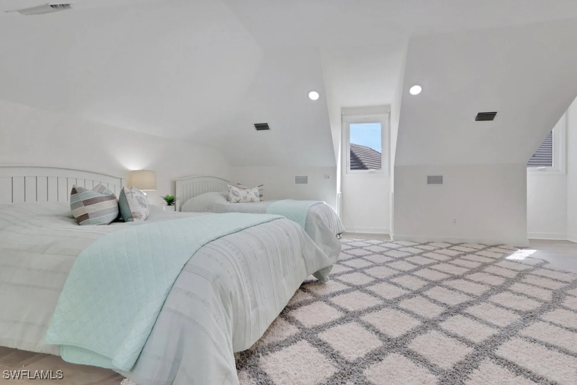 Property Slideshow image 38 of 50 | 678 katemore ln, Naples, FL, 34108