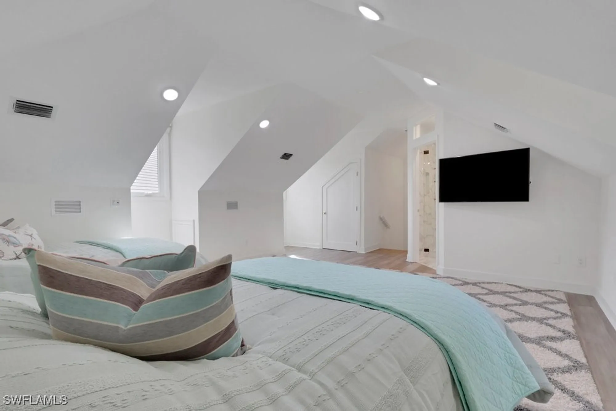 Property Slideshow image 39 of 50 | 678 katemore ln, Naples, FL, 34108