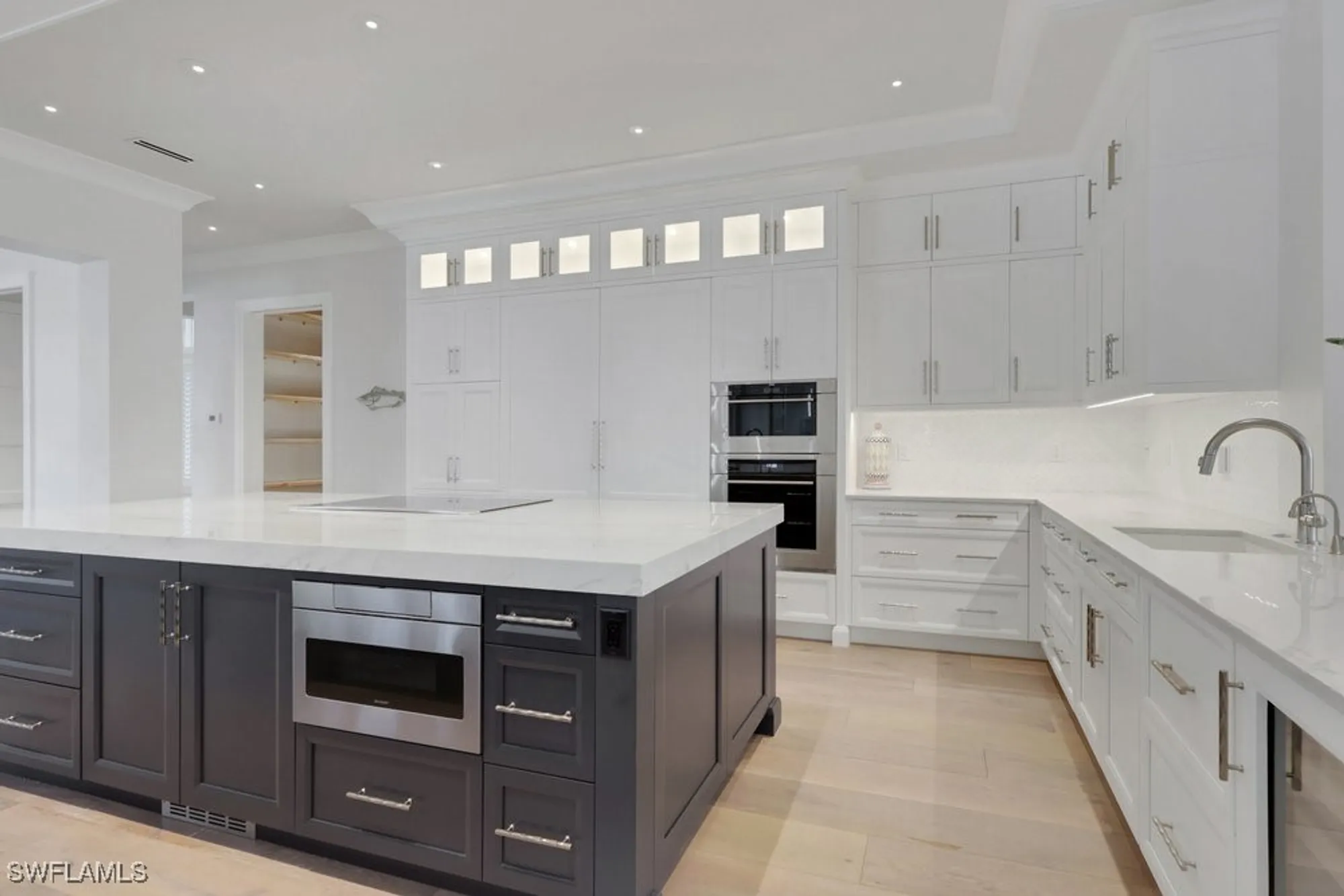 Property Slideshow image 9 of 50 | 678 katemore ln, Naples, FL, 34108