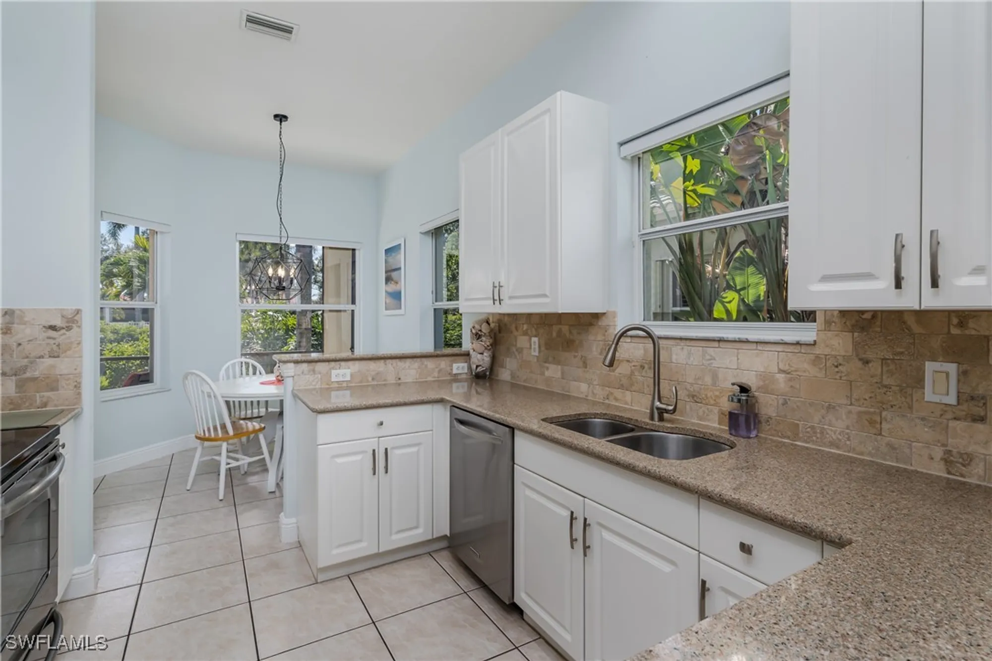 Property Slideshow image 17 of 36 | 817 vistana cir, Naples, FL, 34119