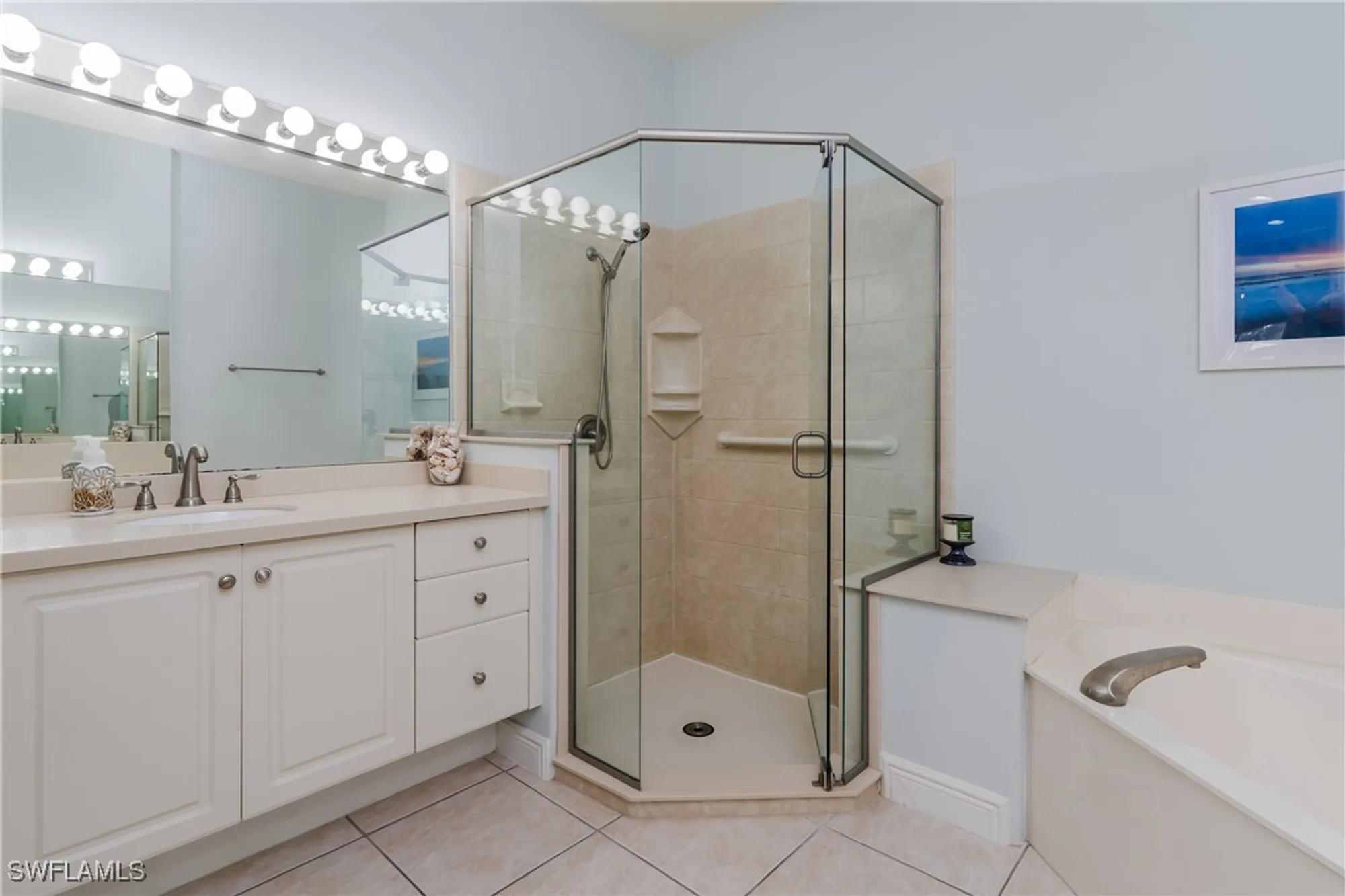 Property Slideshow image 26 of 36 | 817 vistana cir, Naples, FL, 34119
