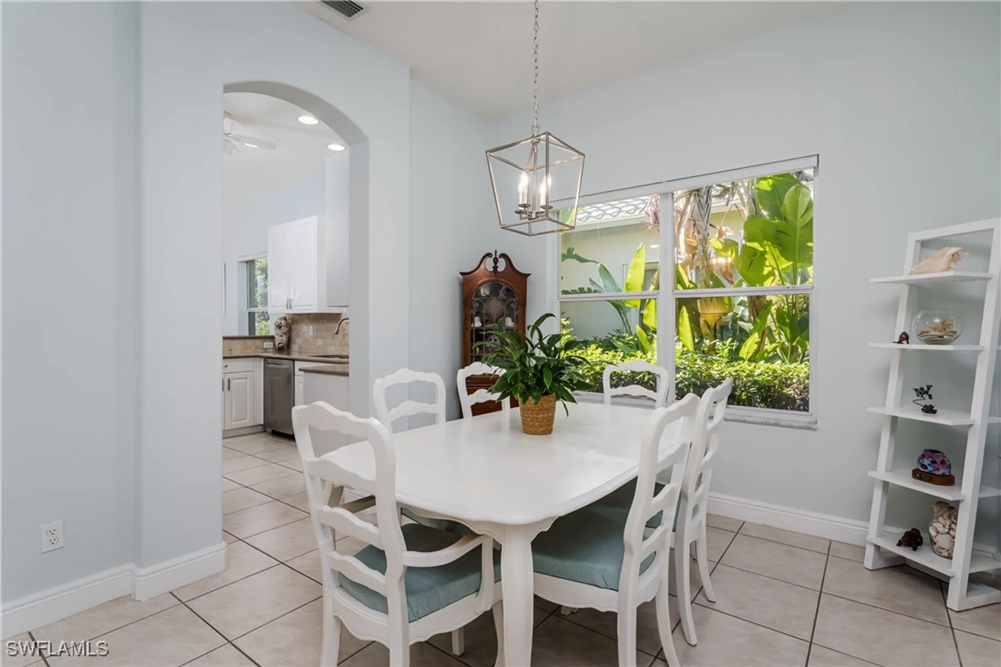 Property Slideshow image 20 of 36 | 817 vistana cir, Naples, FL, 34119
