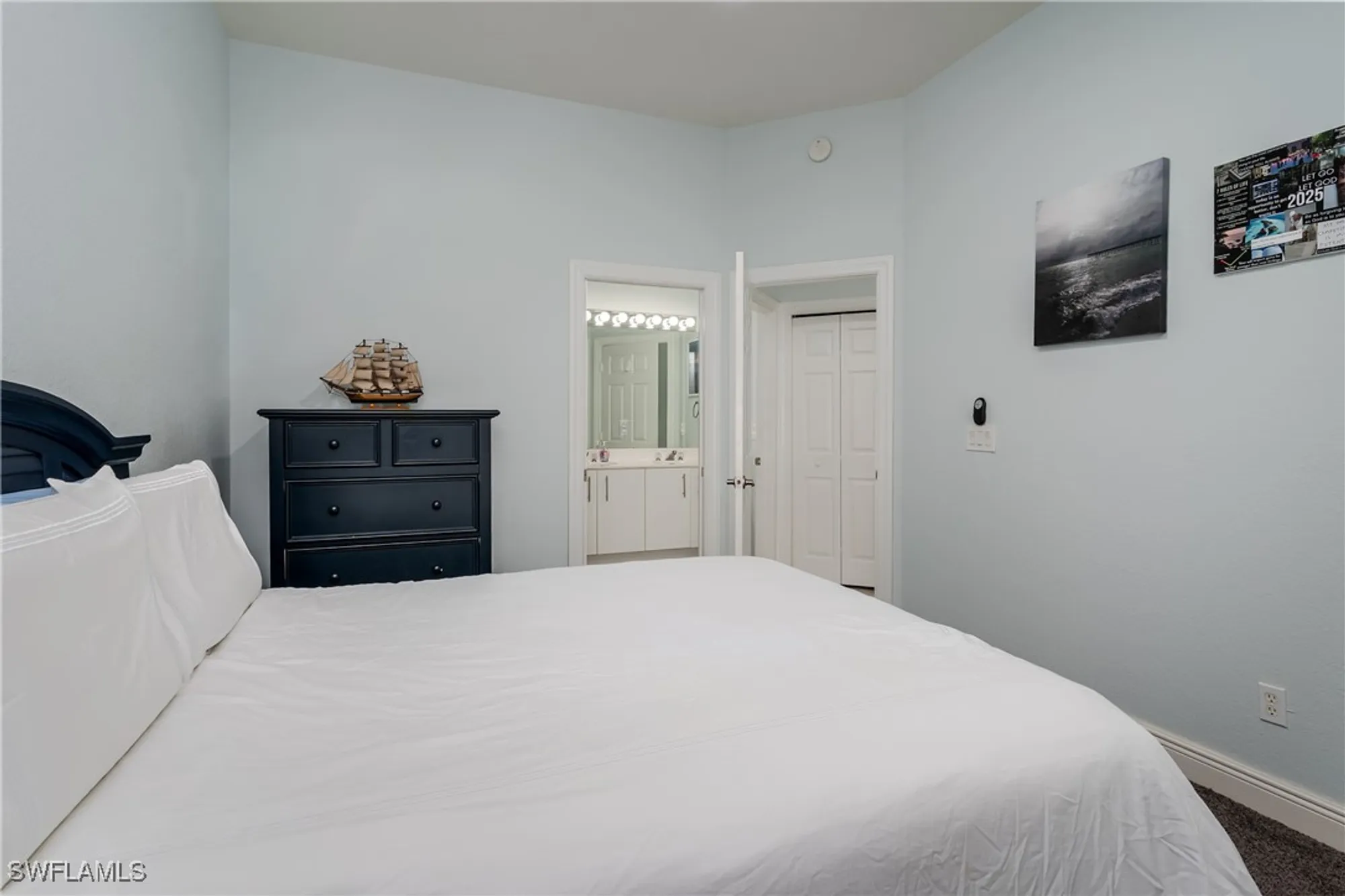 Property Slideshow image 32 of 36 | 817 vistana cir, Naples, FL, 34119