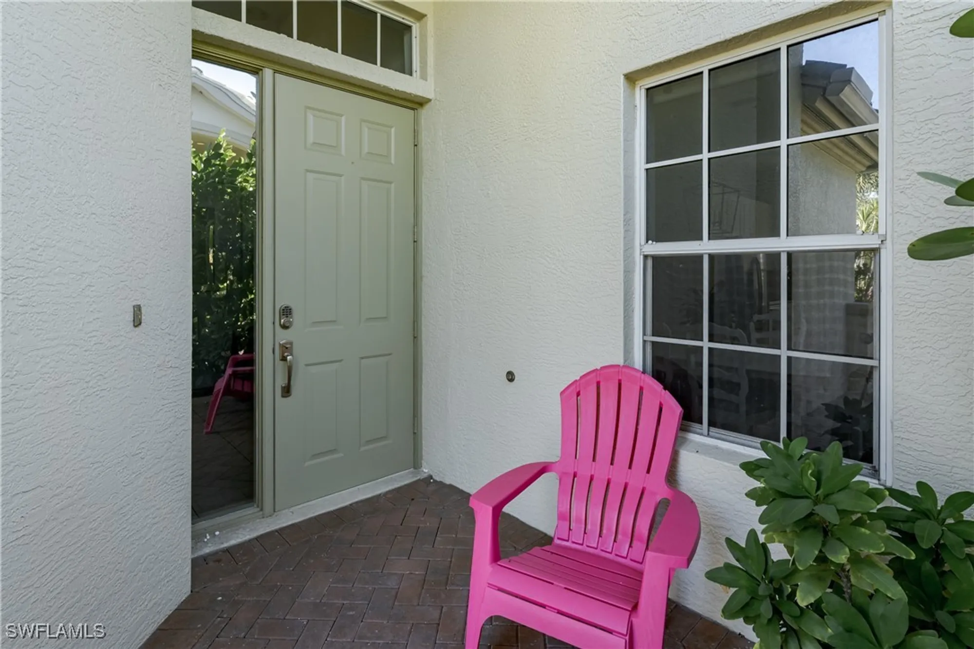 Property Slideshow image 4 of 36 | 817 vistana cir, Naples, FL, 34119