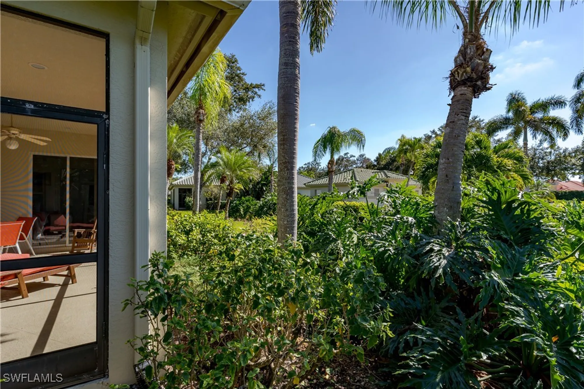 Property Slideshow image 6 of 36 | 817 vistana cir, Naples, FL, 34119