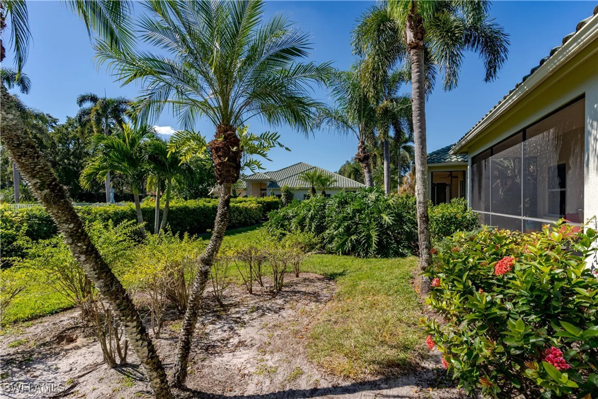 Property Slideshow image 8 of 36 | 817 vistana cir, Naples, FL, 34119