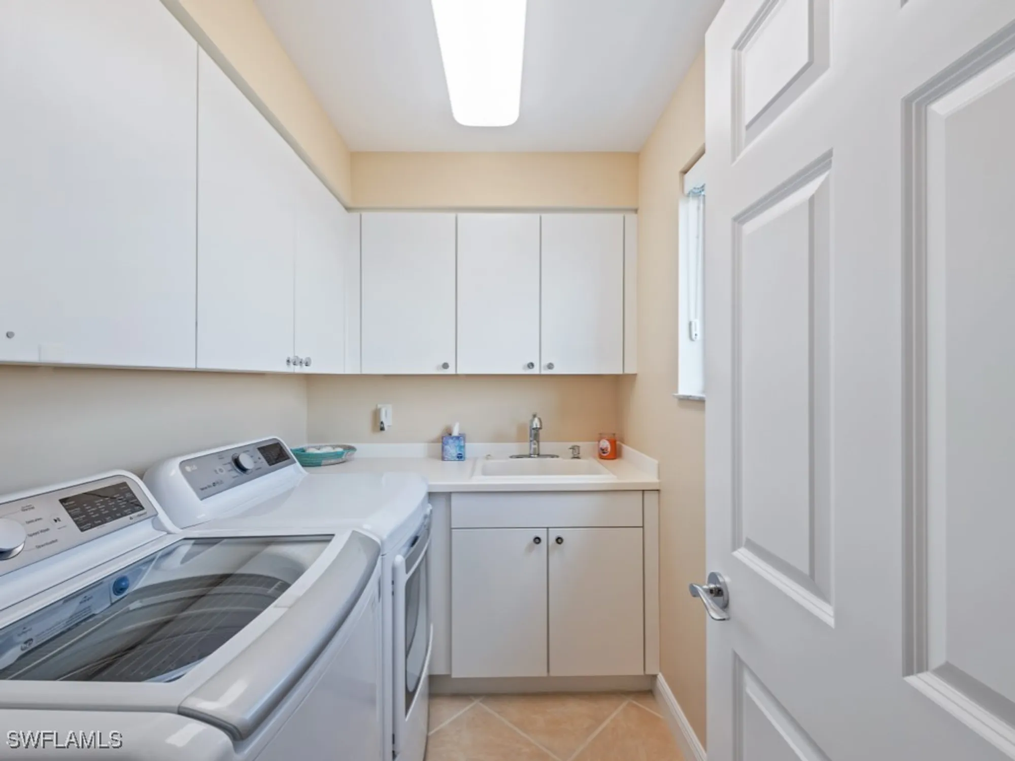 Property Slideshow image 10 of 28 | 7225 pelican bay blvd 2102, Naples, FL, 34108