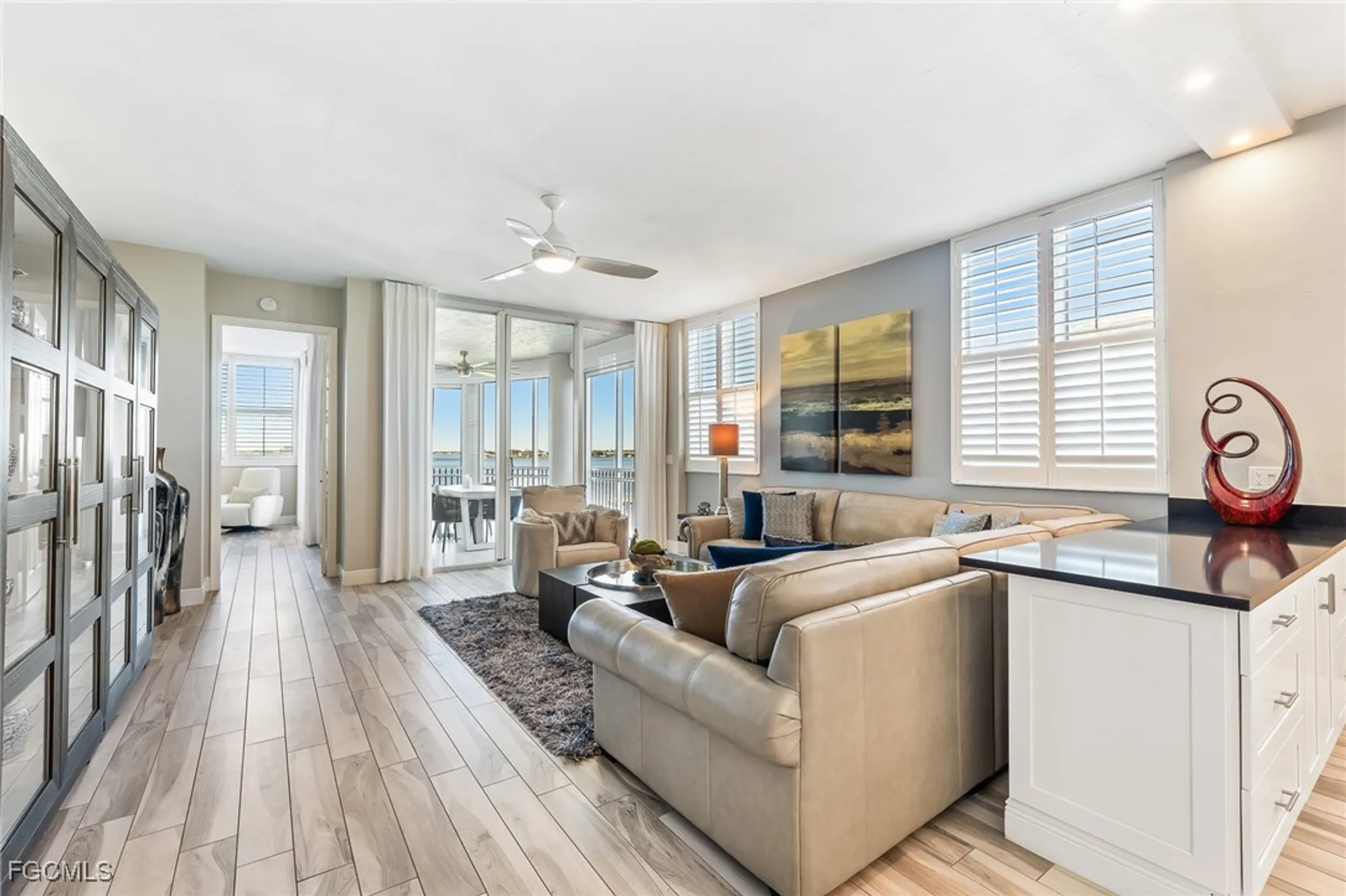 Property Slideshow image 17 of 48 | 14200 royal harbour ct unit 301, Fort Myers, FL, 33908