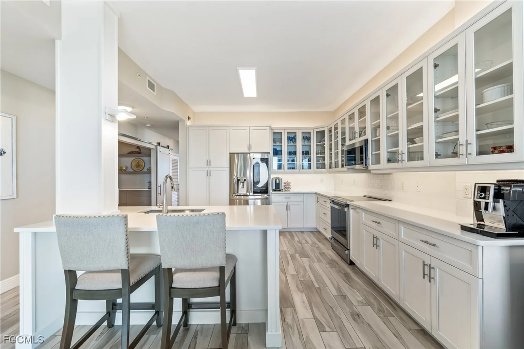 Property Slideshow image 20 of 48 | 14200 royal harbour ct unit 301, Fort Myers, FL, 33908