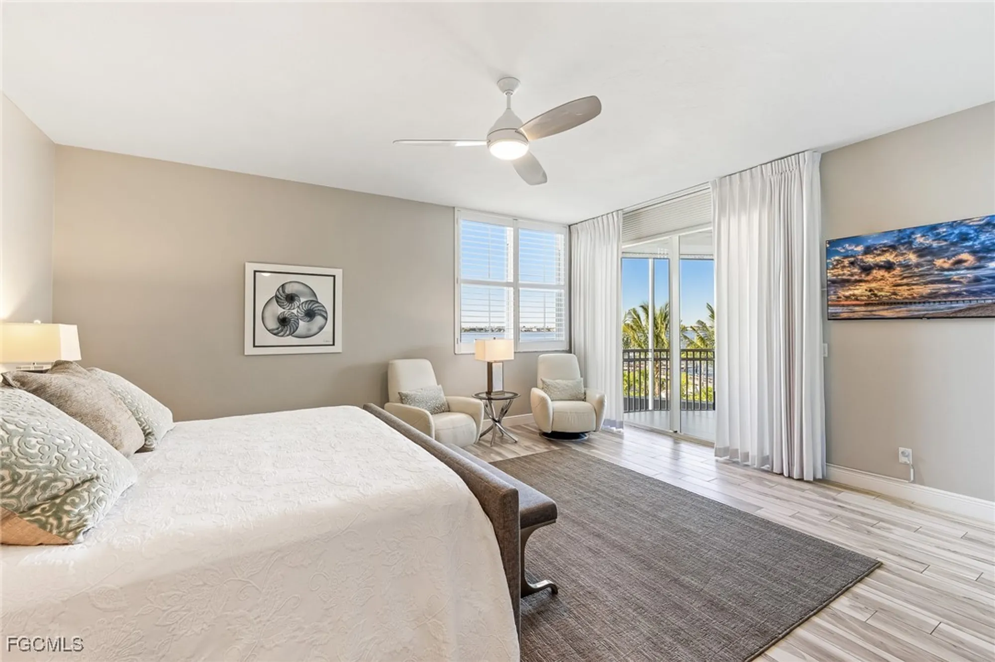 Property Slideshow image 23 of 48 | 14200 royal harbour ct unit 301, Fort Myers, FL, 33908
