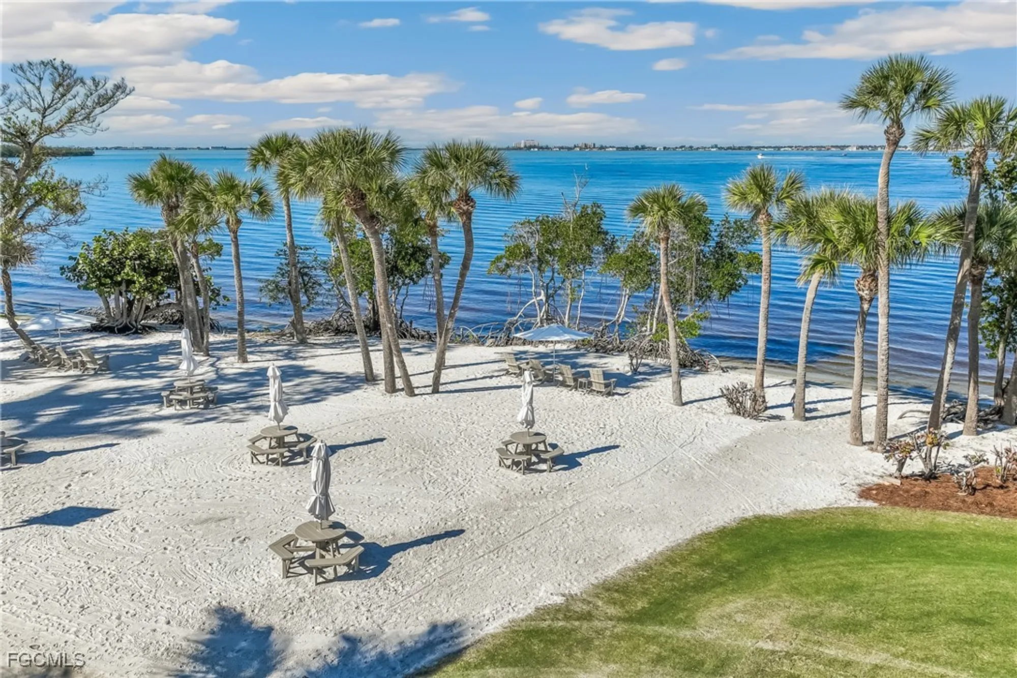 Property Slideshow image 40 of 48 | 14200 royal harbour ct unit 301, Fort Myers, FL, 33908