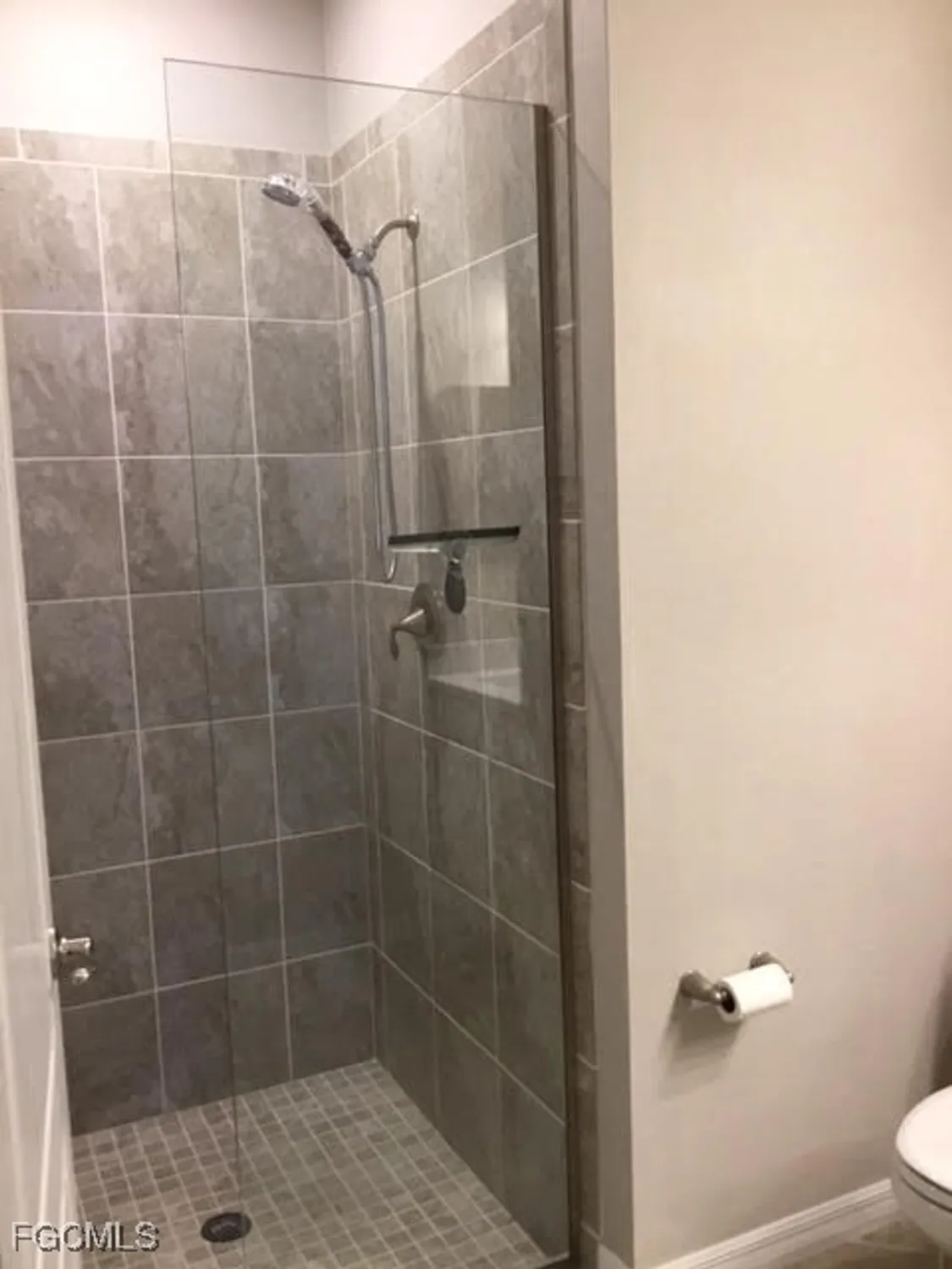 Property Slideshow image 16 of 22 | 11993 bay oak dr, Fort Myers, FL, 33913