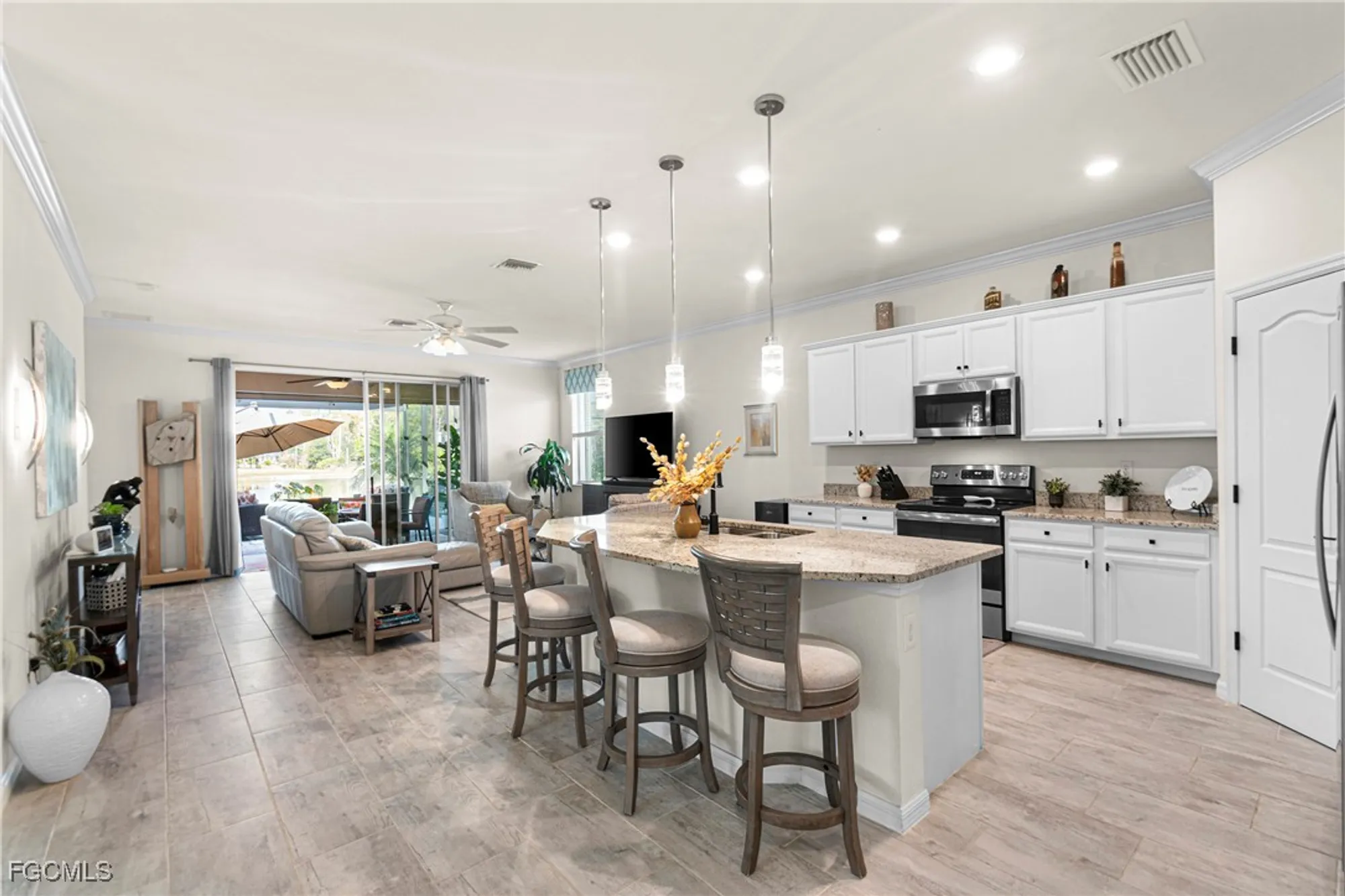 Property Slideshow image 22 of 43 | 10369 prato dr, Fort Myers, FL, 33913