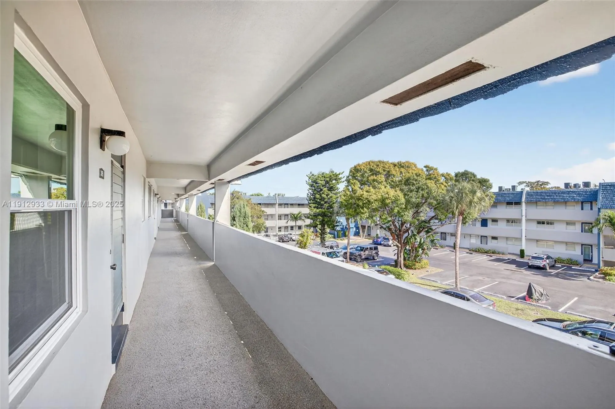 Property Slideshow image 32 of 43 | 7817 golf circle dr 305, Margate, FL, 33063