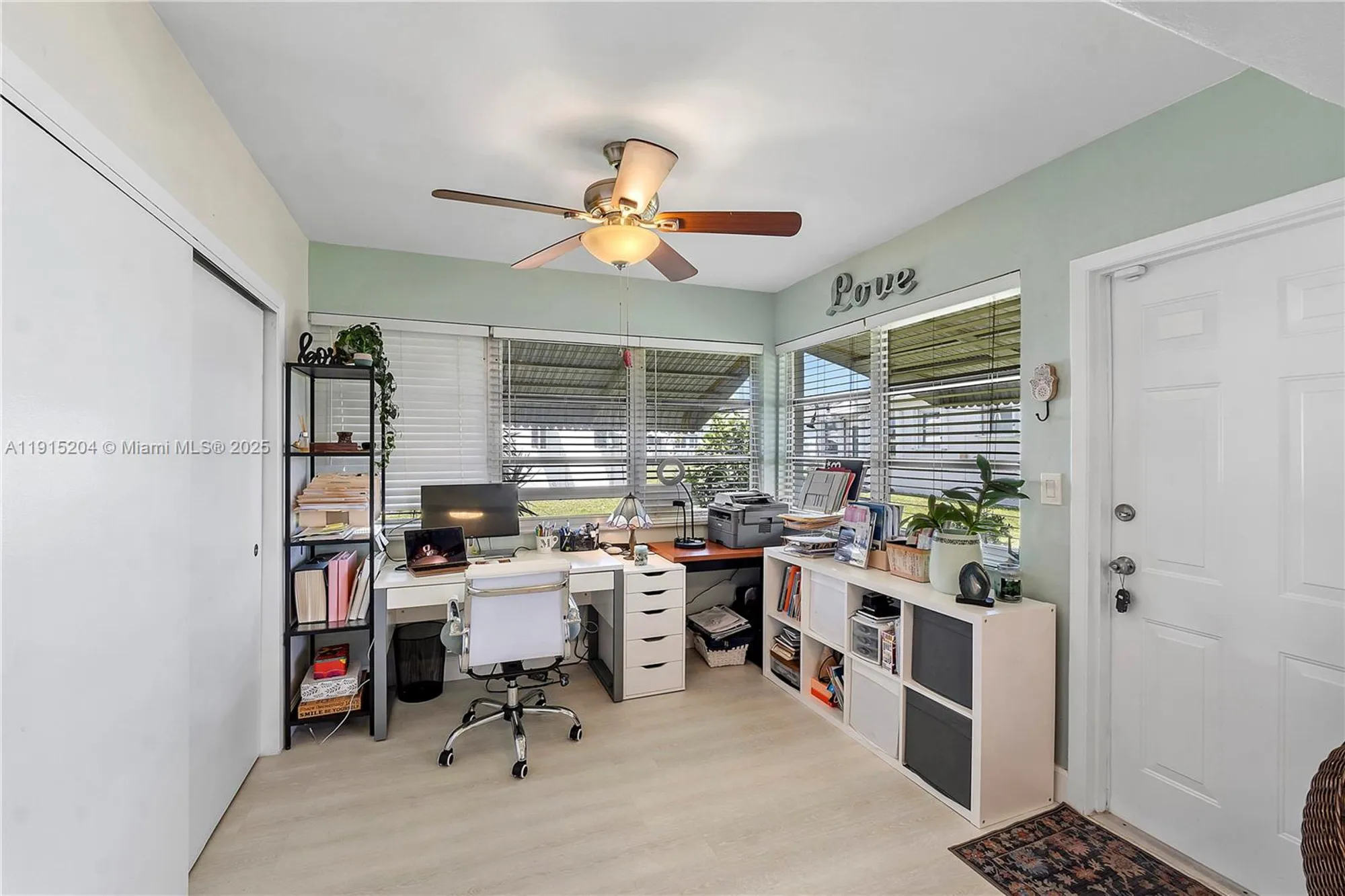 Property Slideshow image 10 of 13 | 3114 byron cir 128, Hollywood, FL, 33021