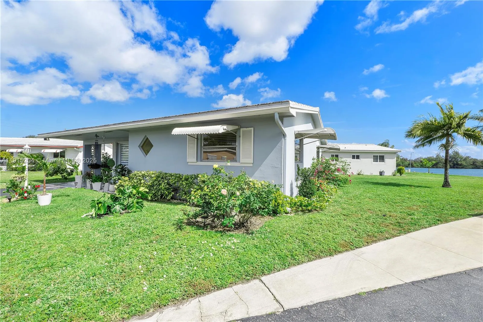 Property Slideshow image 12 of 13 | 3114 byron cir 128, Hollywood, FL, 33021