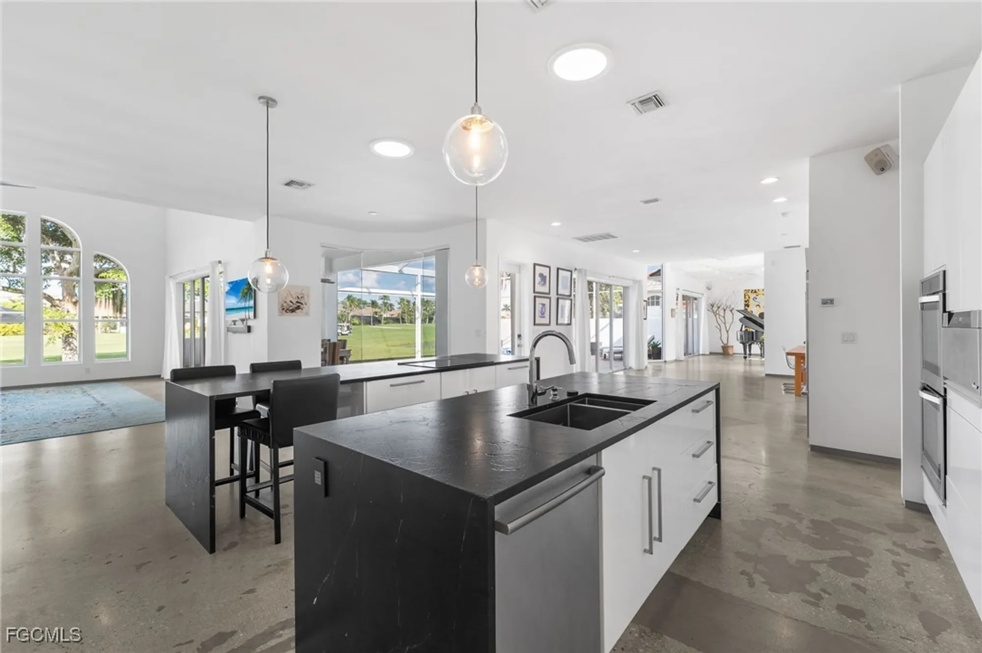 Property Slideshow image 16 of 50 | 11510 compass point dr, Fort Myers, FL, 33908