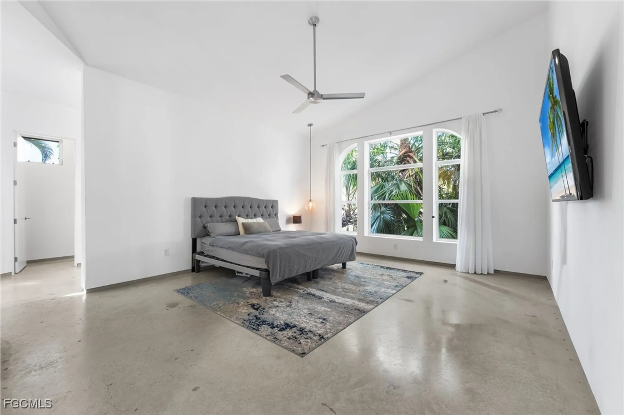 Property Slideshow image 21 of 50 | 11510 compass point dr, Fort Myers, FL, 33908