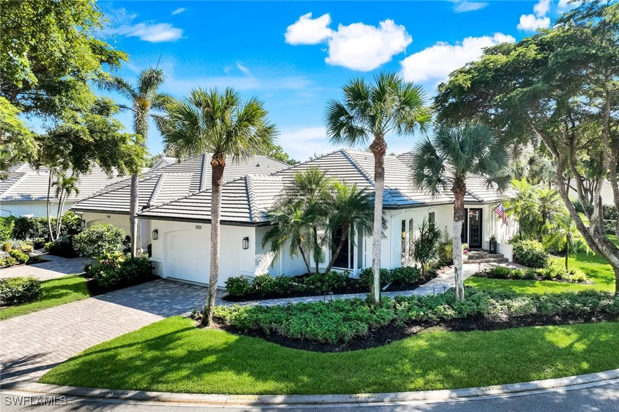 Property Slideshow image 33 of 50 | 27425 arbor strand dr, Bonita Springs, FL, 34134