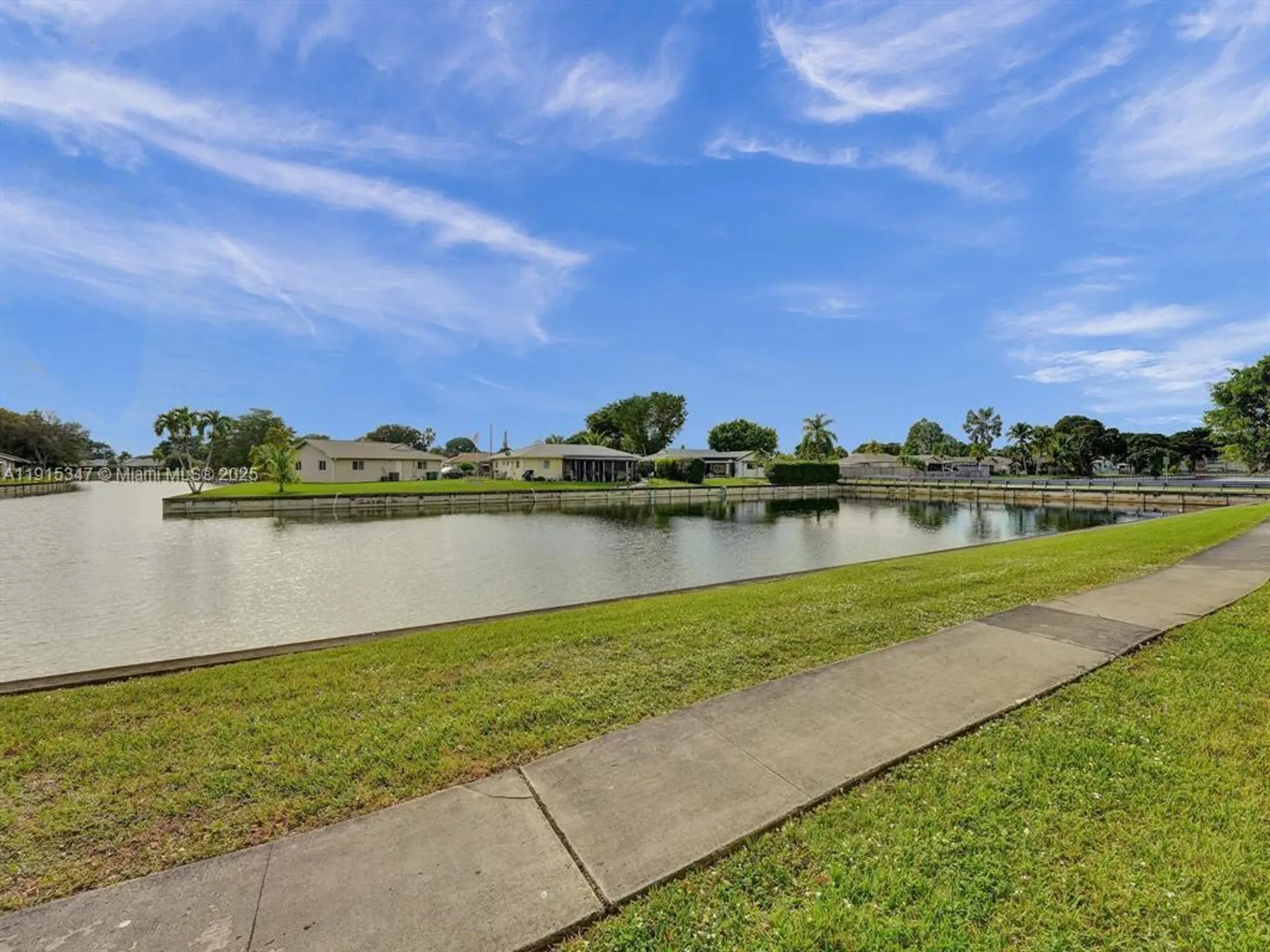 Property Slideshow image 3 of 38 | 9090 lime bay blvd 106, Tamarac, FL, 33321
