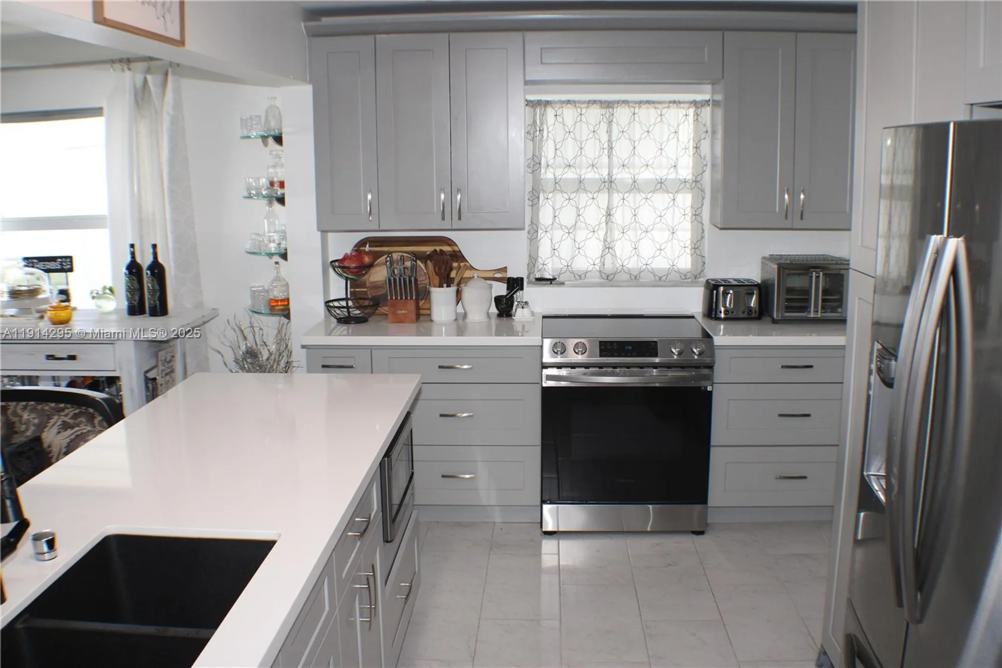 Property Slideshow image 22 of 30 | 1511 alfred dr, Boynton Beach, FL, 33426