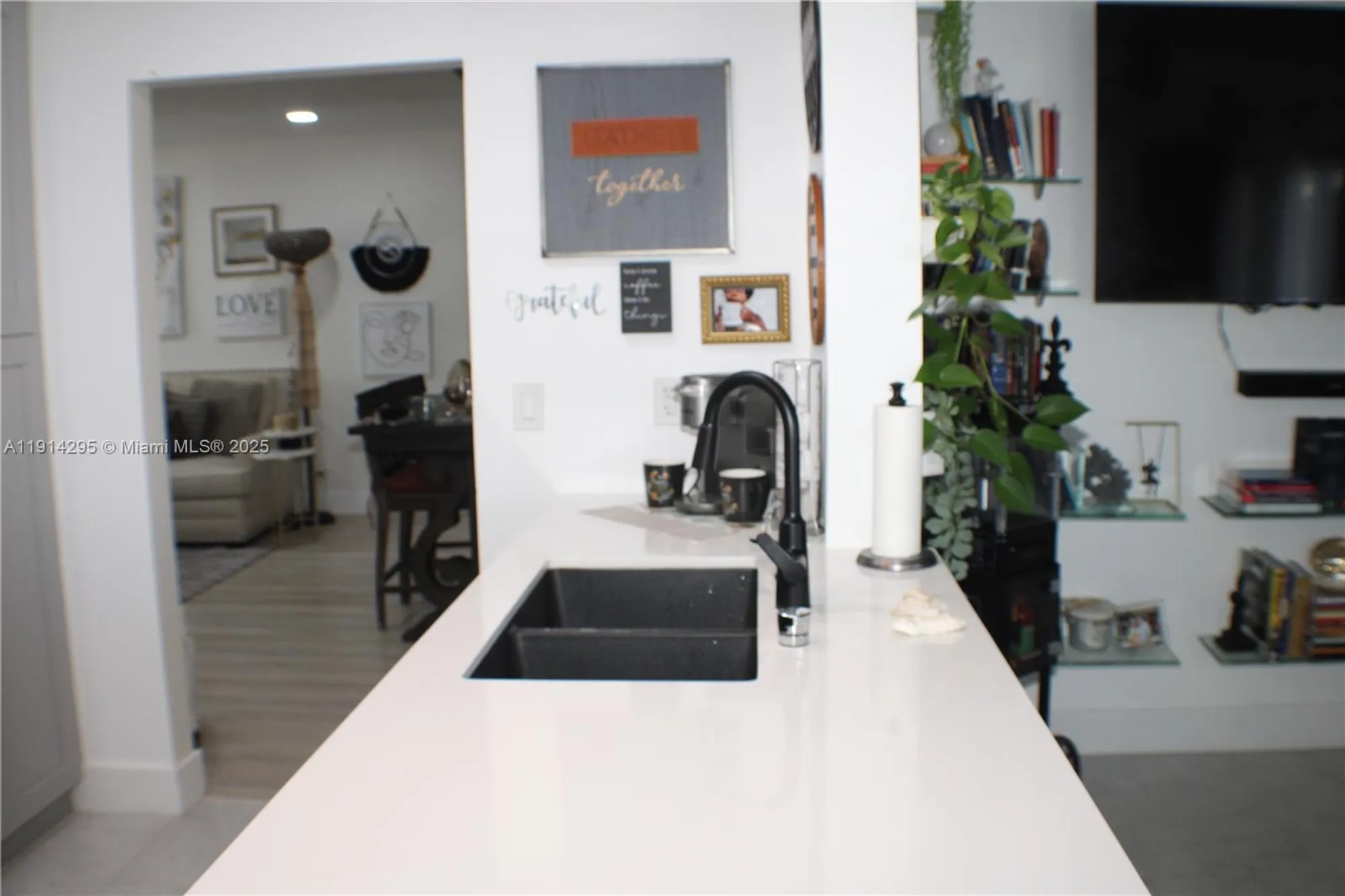 Property Slideshow image 23 of 30 | 1511 alfred dr, Boynton Beach, FL, 33426