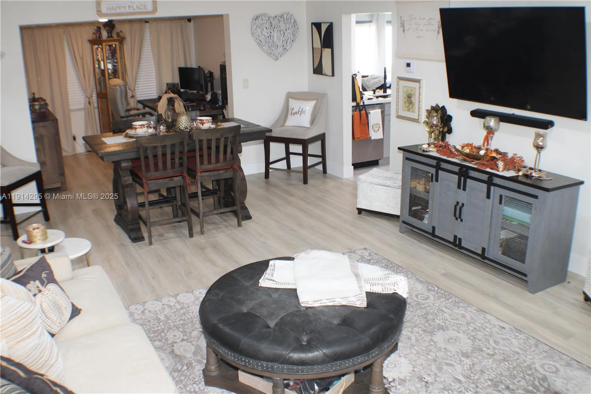 Property Slideshow image 6 of 30 | 1511 alfred dr, Boynton Beach, FL, 33426