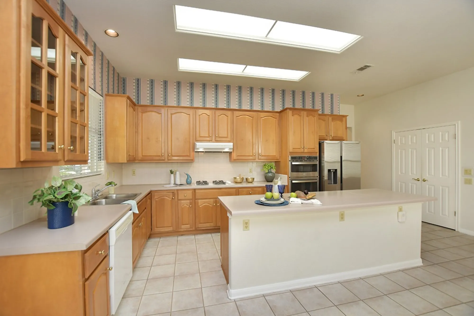 Property Slideshow image 11 of 30 | 108 high trail dr, Georgetown, TX, 78633