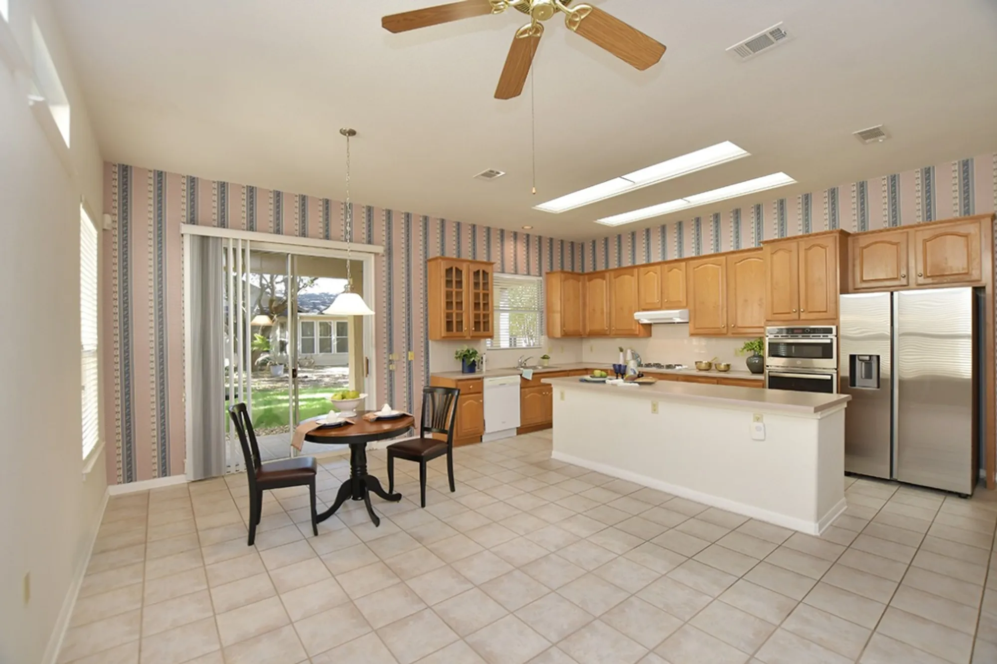 Property Slideshow image 13 of 30 | 108 high trail dr, Georgetown, TX, 78633