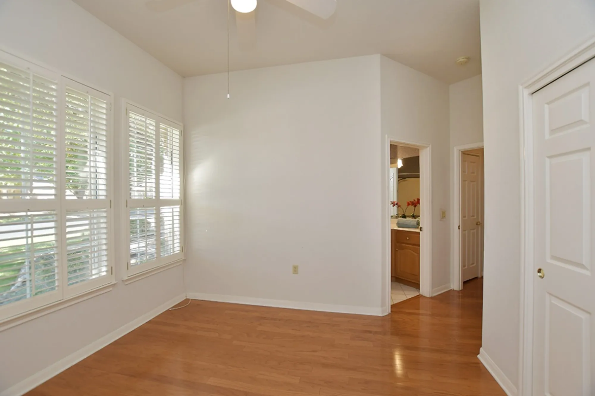 Property Slideshow image 24 of 30 | 108 high trail dr, Georgetown, TX, 78633