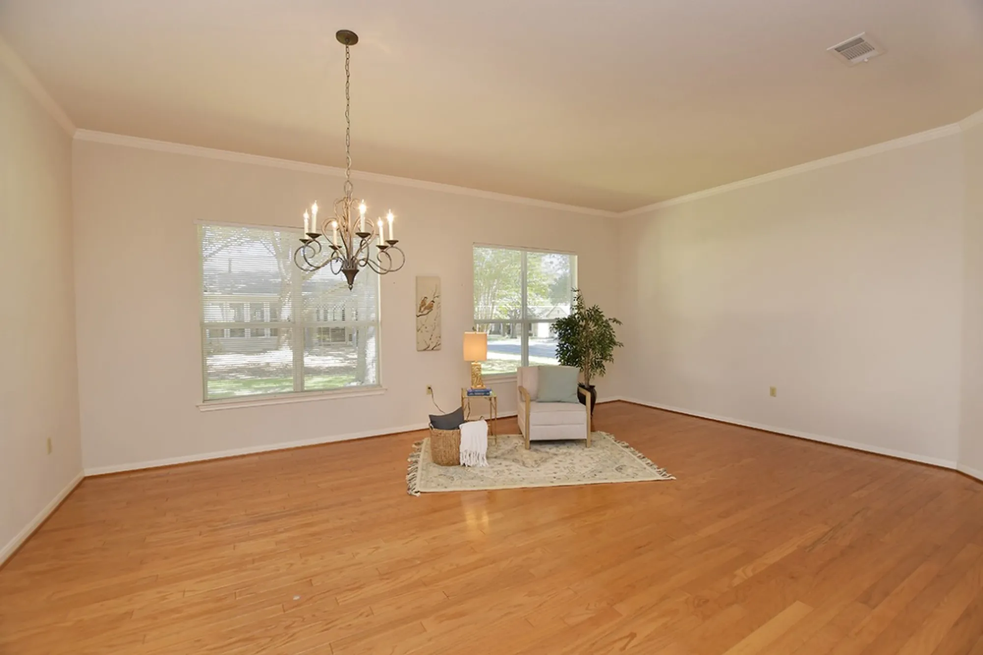 Property Slideshow image 6 of 30 | 108 high trail dr, Georgetown, TX, 78633