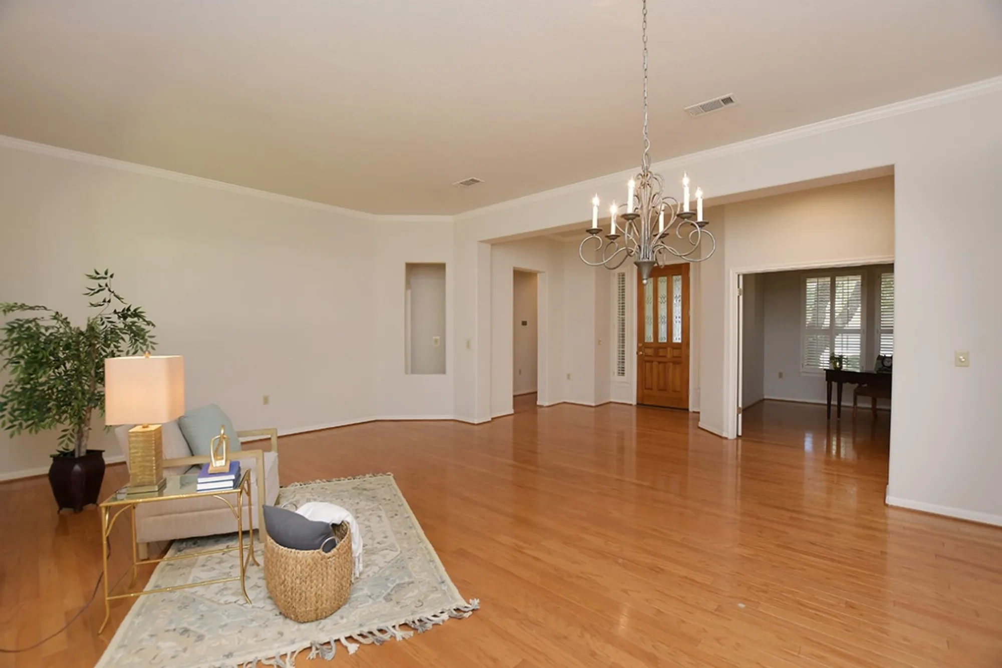 Property Slideshow image 8 of 30 | 108 high trail dr, Georgetown, TX, 78633