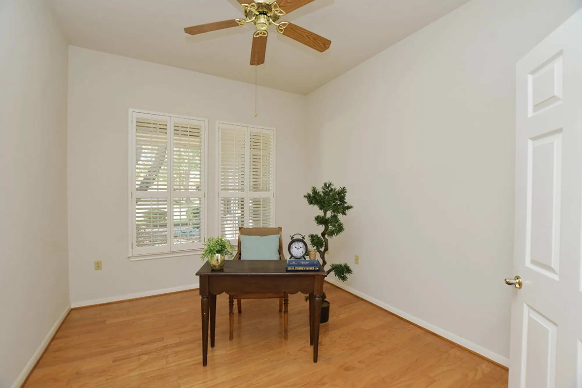 Property Slideshow image 9 of 30 | 108 high trail dr, Georgetown, TX, 78633