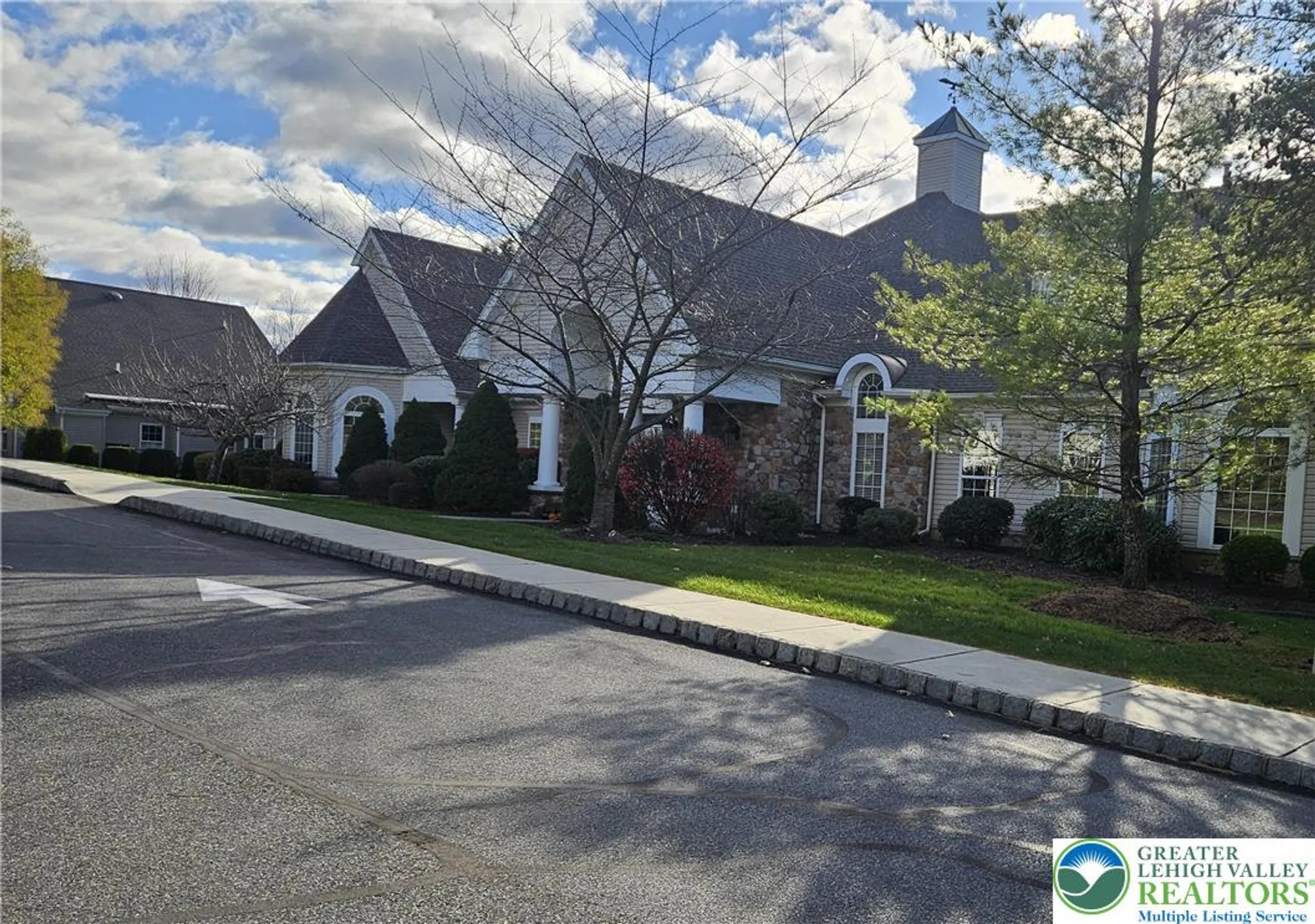 Property Slideshow image 26 of 37 | 5 canterbury ln, Palmer Twp, PA, 18045