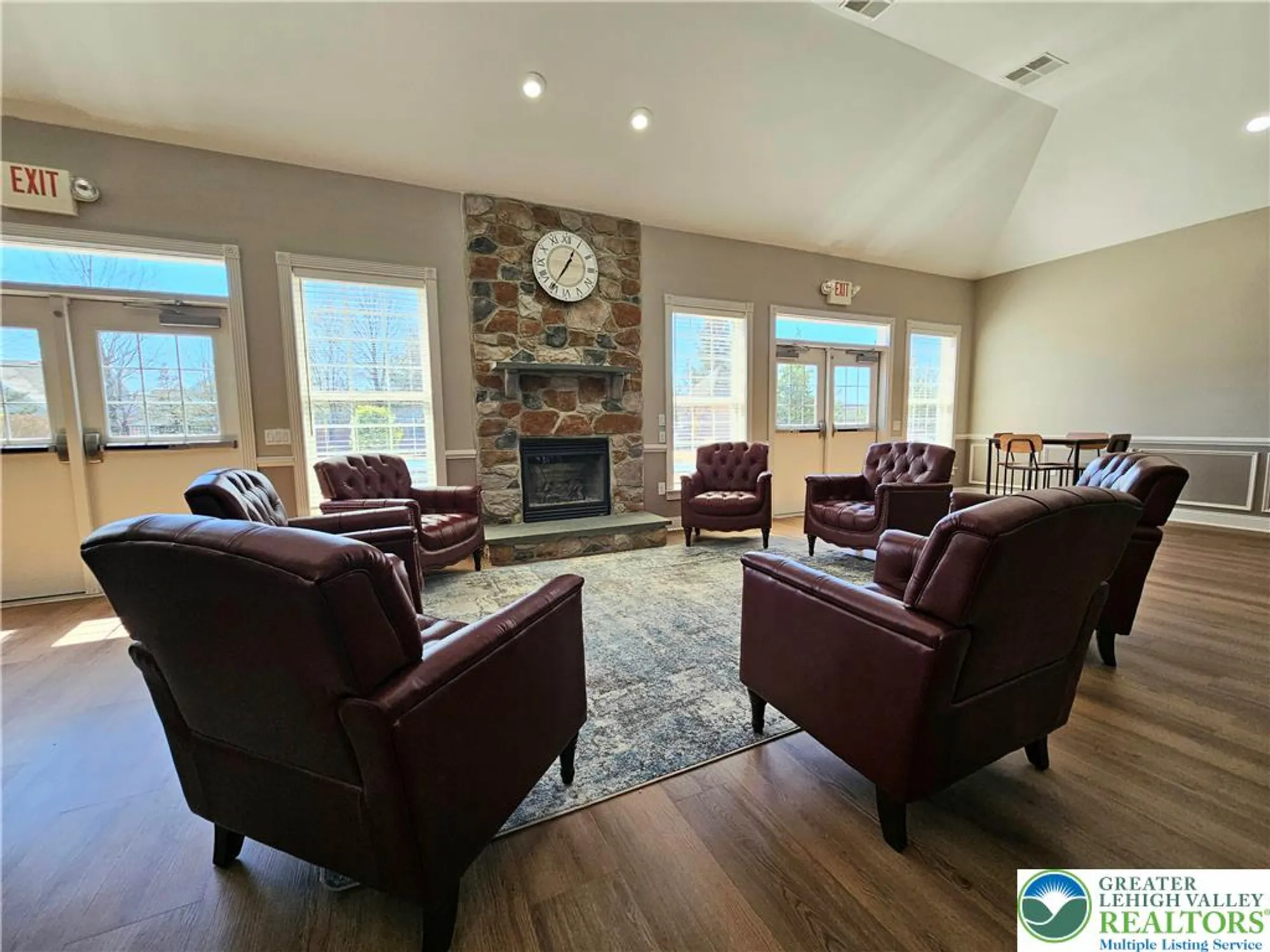 Property Slideshow image 27 of 37 | 5 canterbury ln, Palmer Twp, PA, 18045