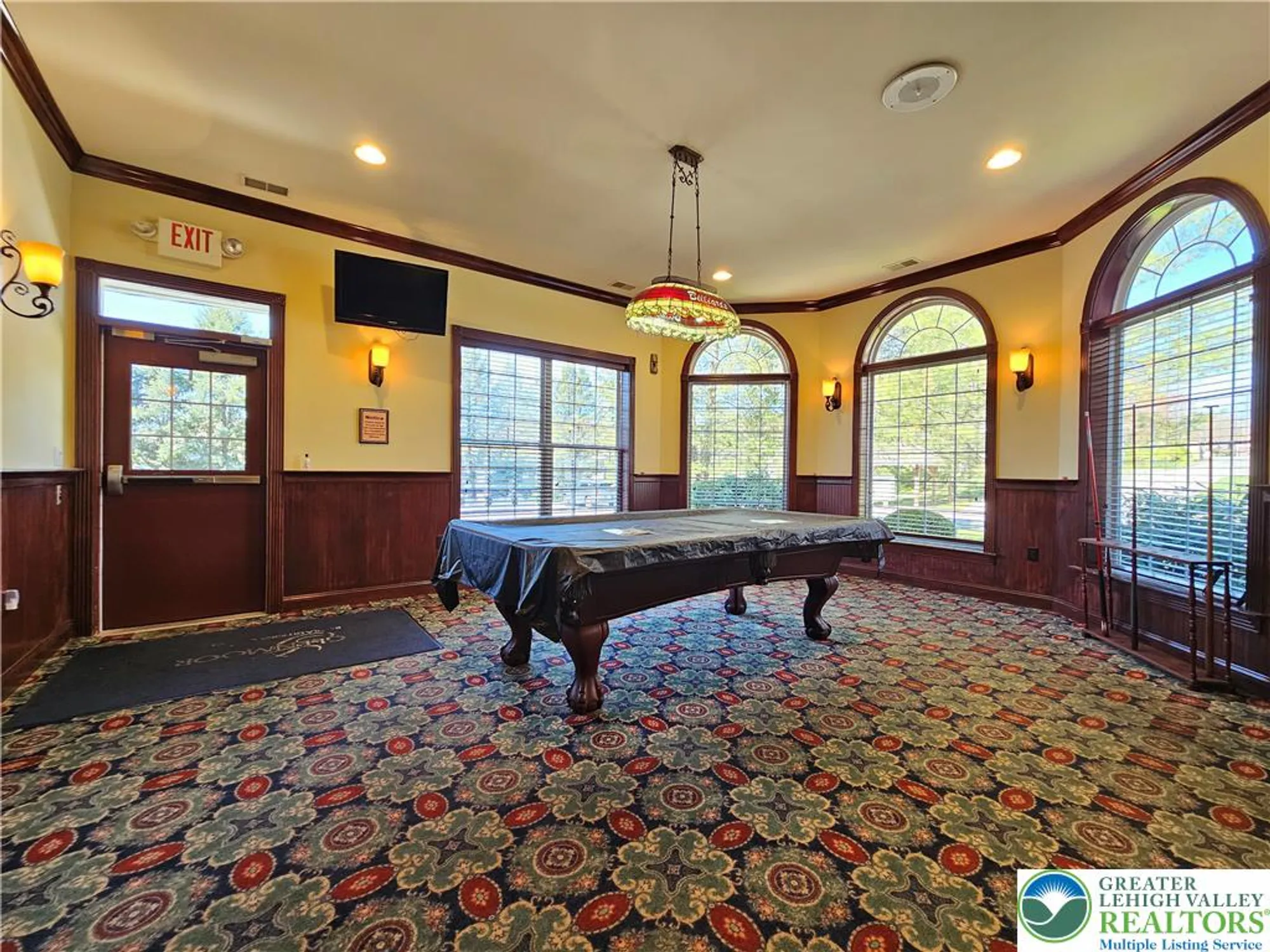 Property Slideshow image 33 of 37 | 5 canterbury ln, Palmer Twp, PA, 18045