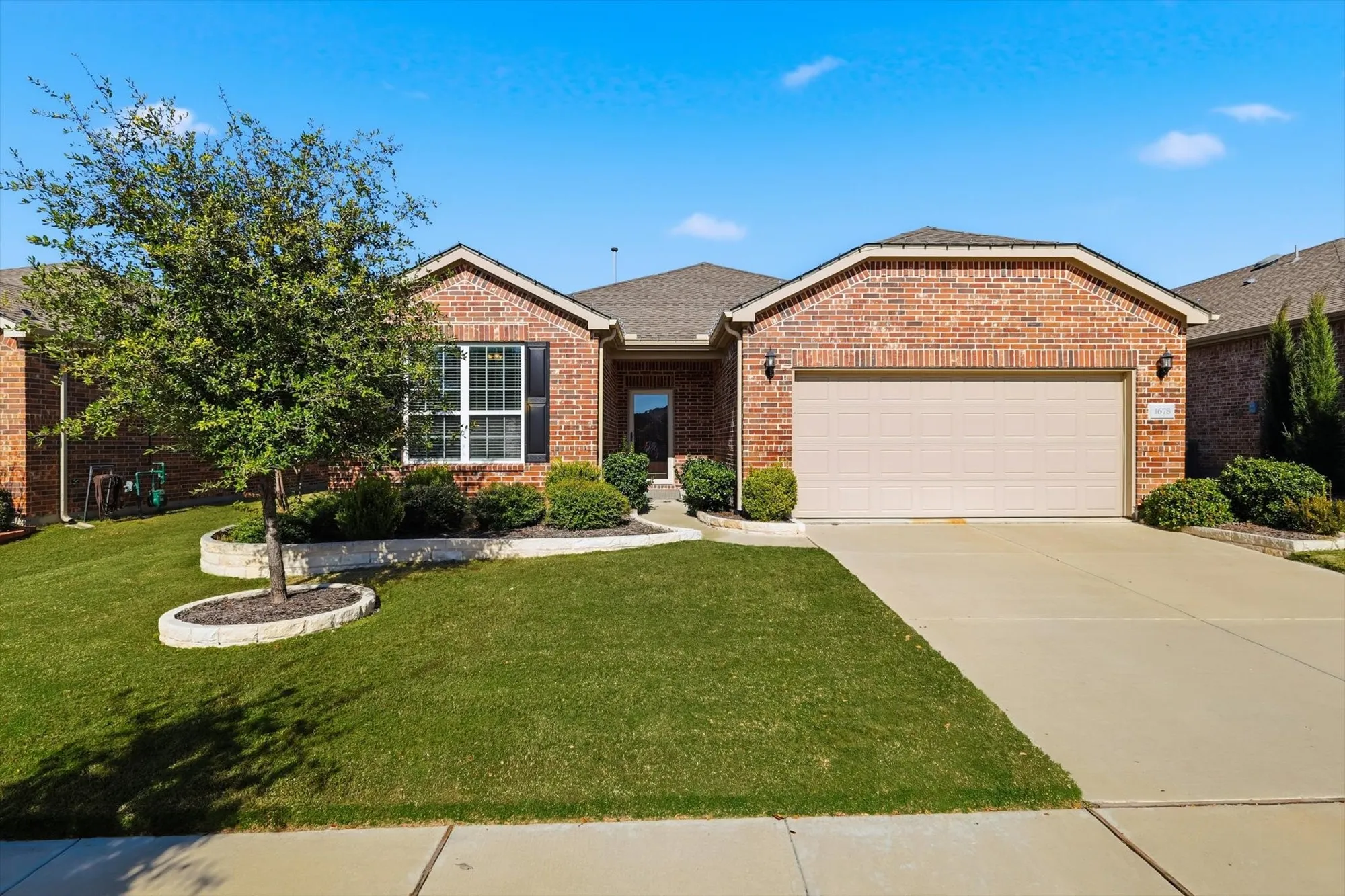 Property Slideshow image 1 of 40 | 1678 bentwater ln, Frisco, TX, 75036