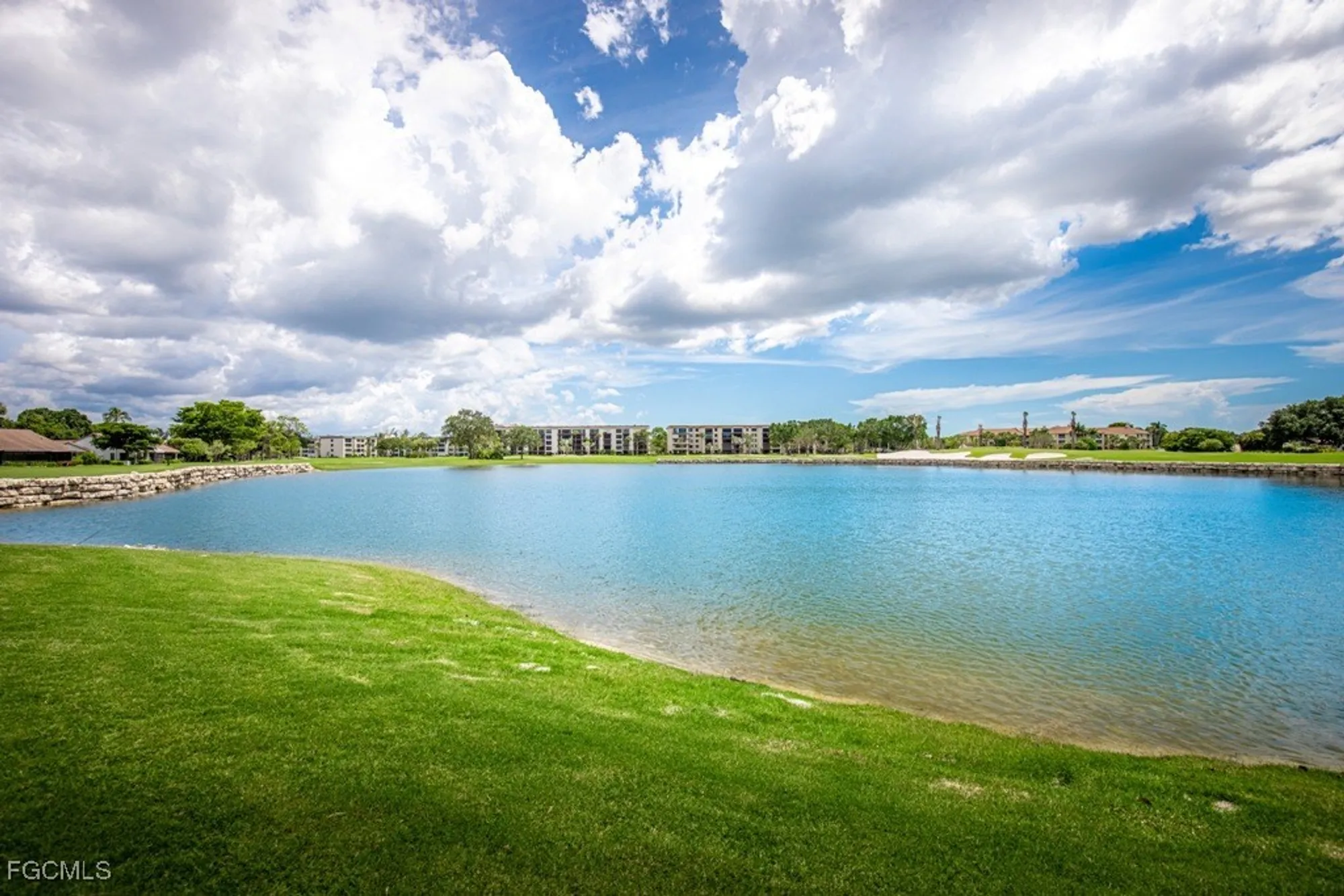 Property Slideshow image 16 of 28 | 1747 pebble beach dr 315, Fort Myers, FL, 33907