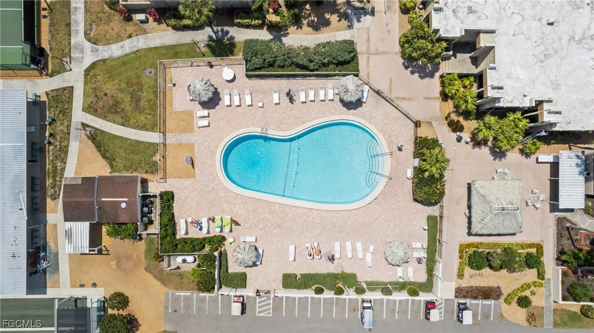 Property Slideshow image 12 of 28 | 1747 pebble beach dr 315, Fort Myers, FL, 33907