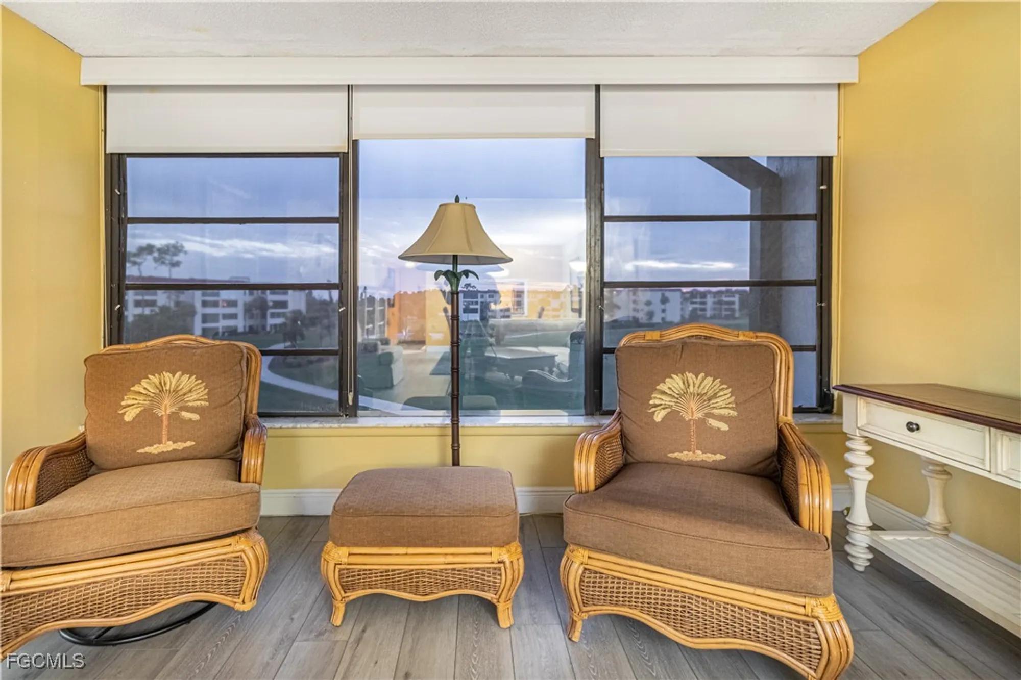 Property Slideshow image 4 of 28 | 1747 pebble beach dr 315, Fort Myers, FL, 33907