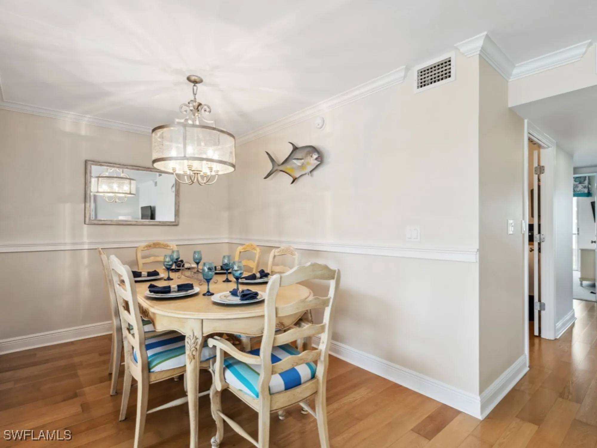 Property Slideshow image 11 of 29 | 3200 gulf shore blvd n apt 407, Naples, FL, 34103