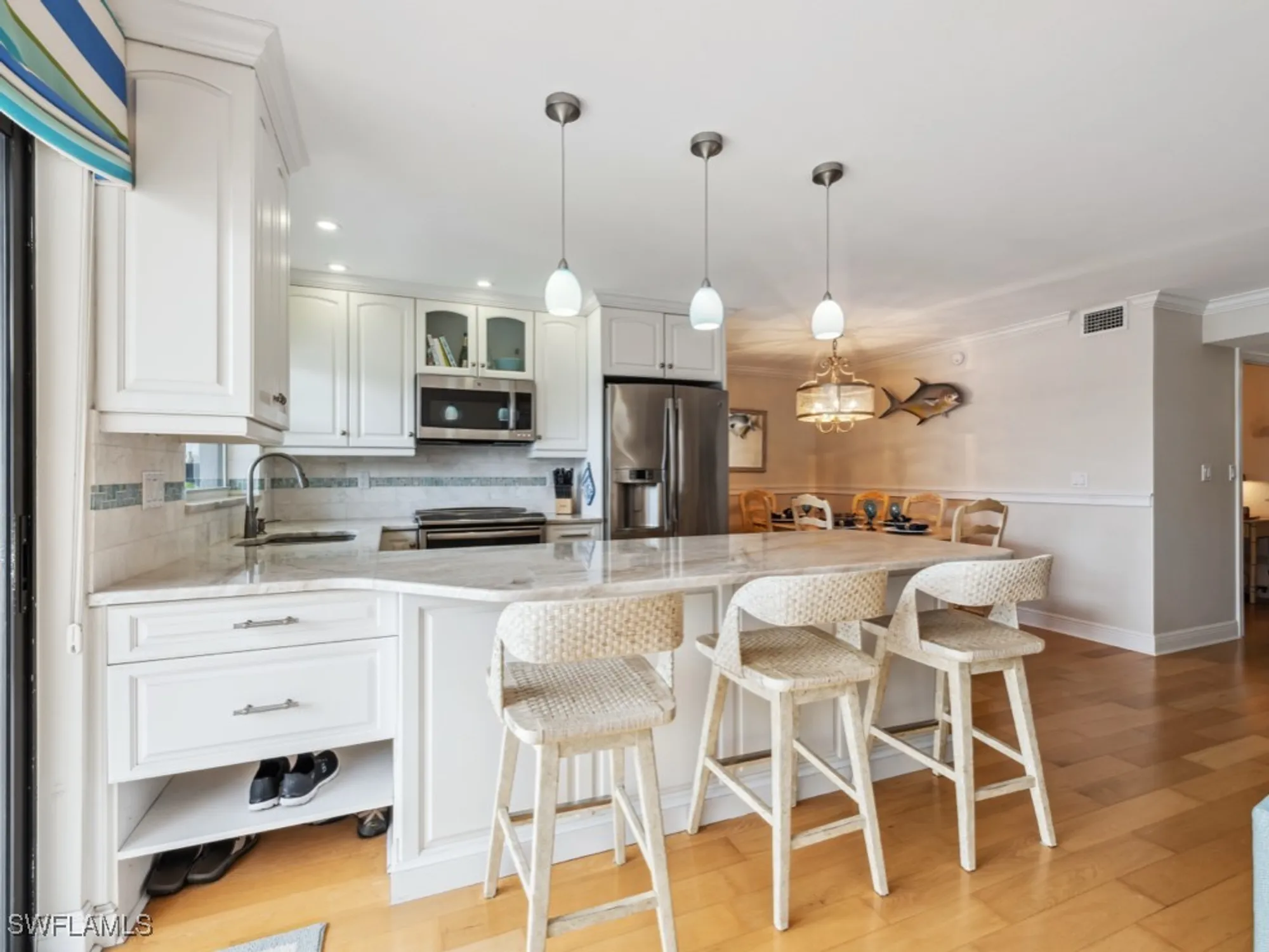 Property Slideshow image 4 of 29 | 3200 gulf shore blvd n apt 407, Naples, FL, 34103