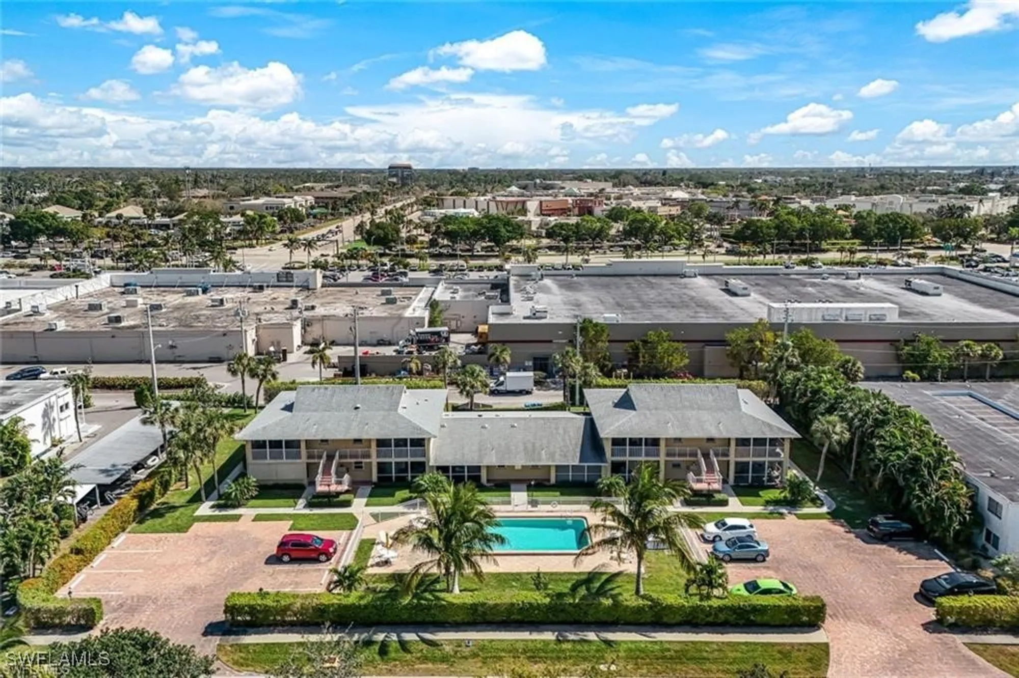 Property Slideshow image 26 of 31 | 2000 alamanda dr 206, Naples, FL, 34102