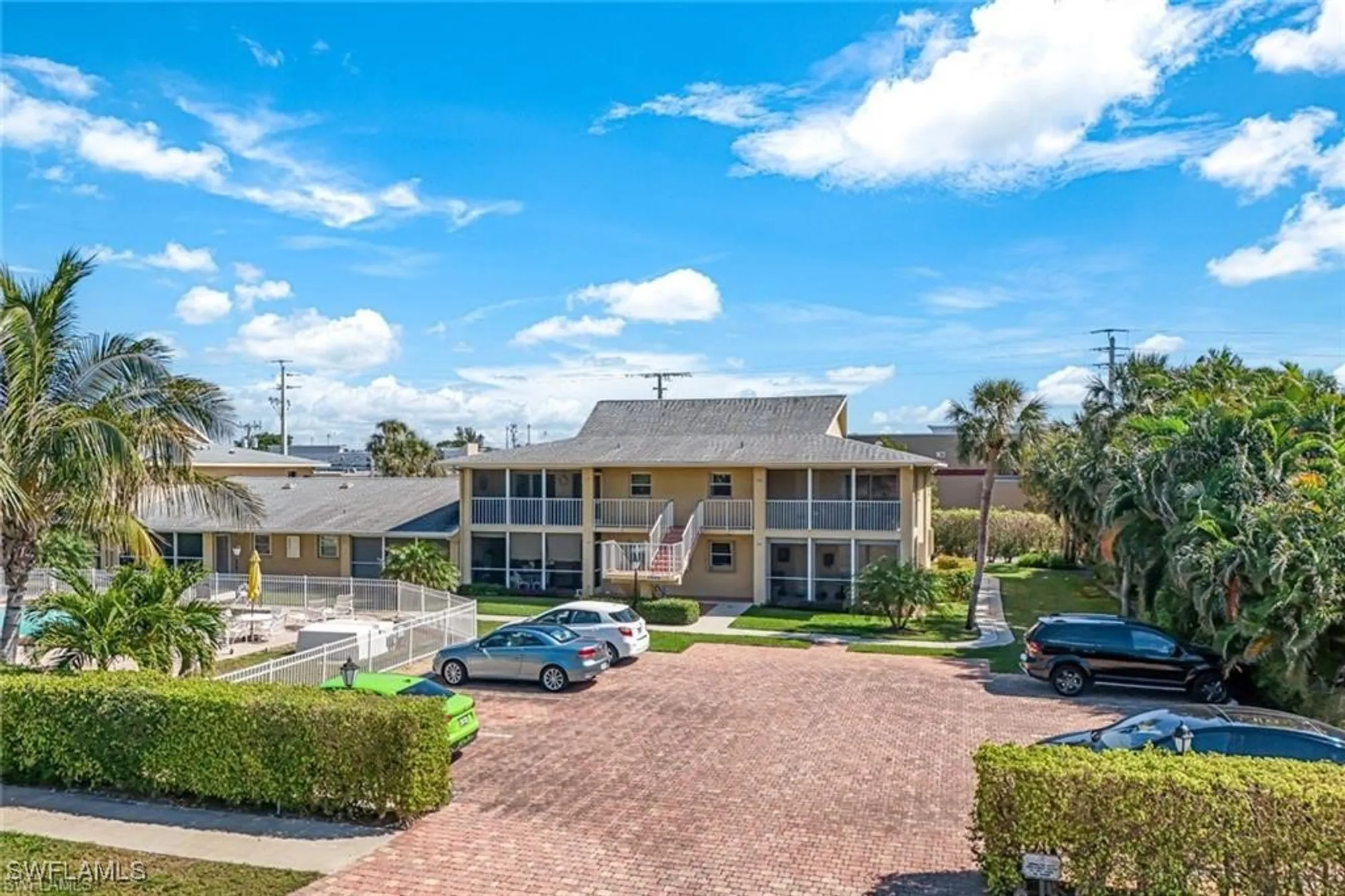 Property Slideshow image 2 of 31 | 2000 alamanda dr 206, Naples, FL, 34102