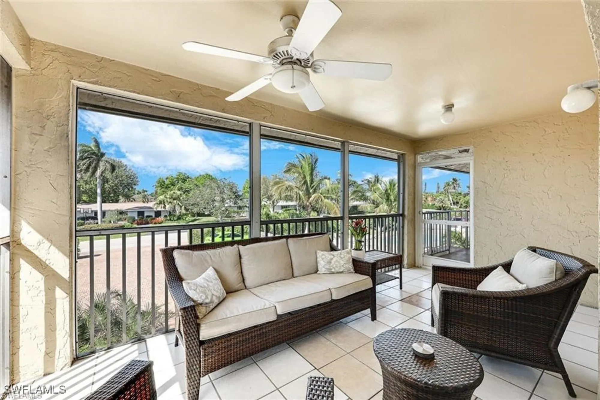 Property Slideshow image 20 of 31 | 2000 alamanda dr 206, Naples, FL, 34102