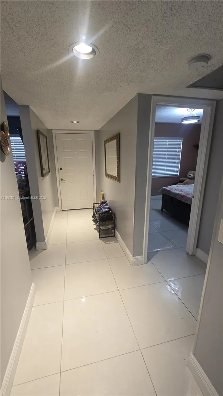 Property Slideshow image 11 of 22 | 12500 sw 5th ct 307m, Pembroke Pines, FL, 33027