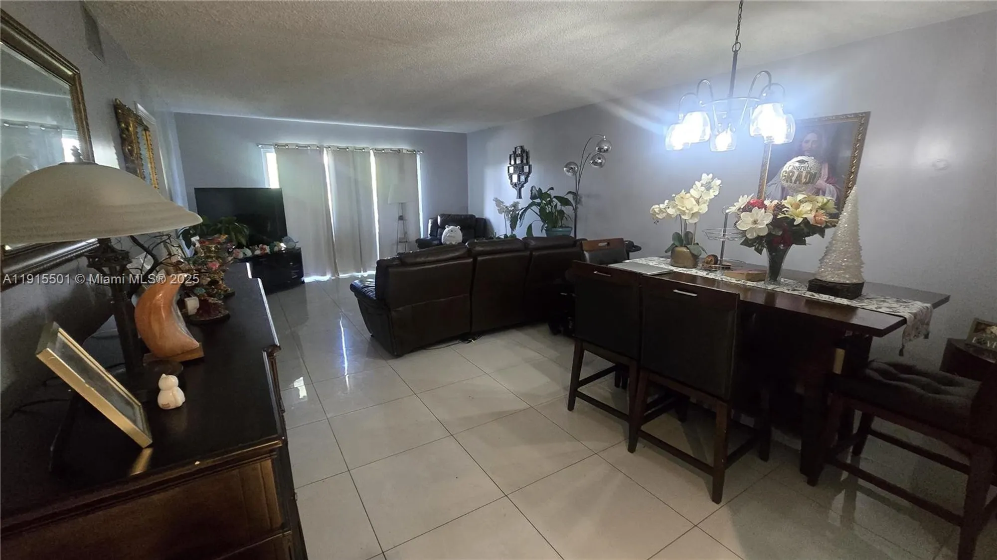 Property Slideshow image 8 of 22 | 12500 sw 5th ct 307m, Pembroke Pines, FL, 33027