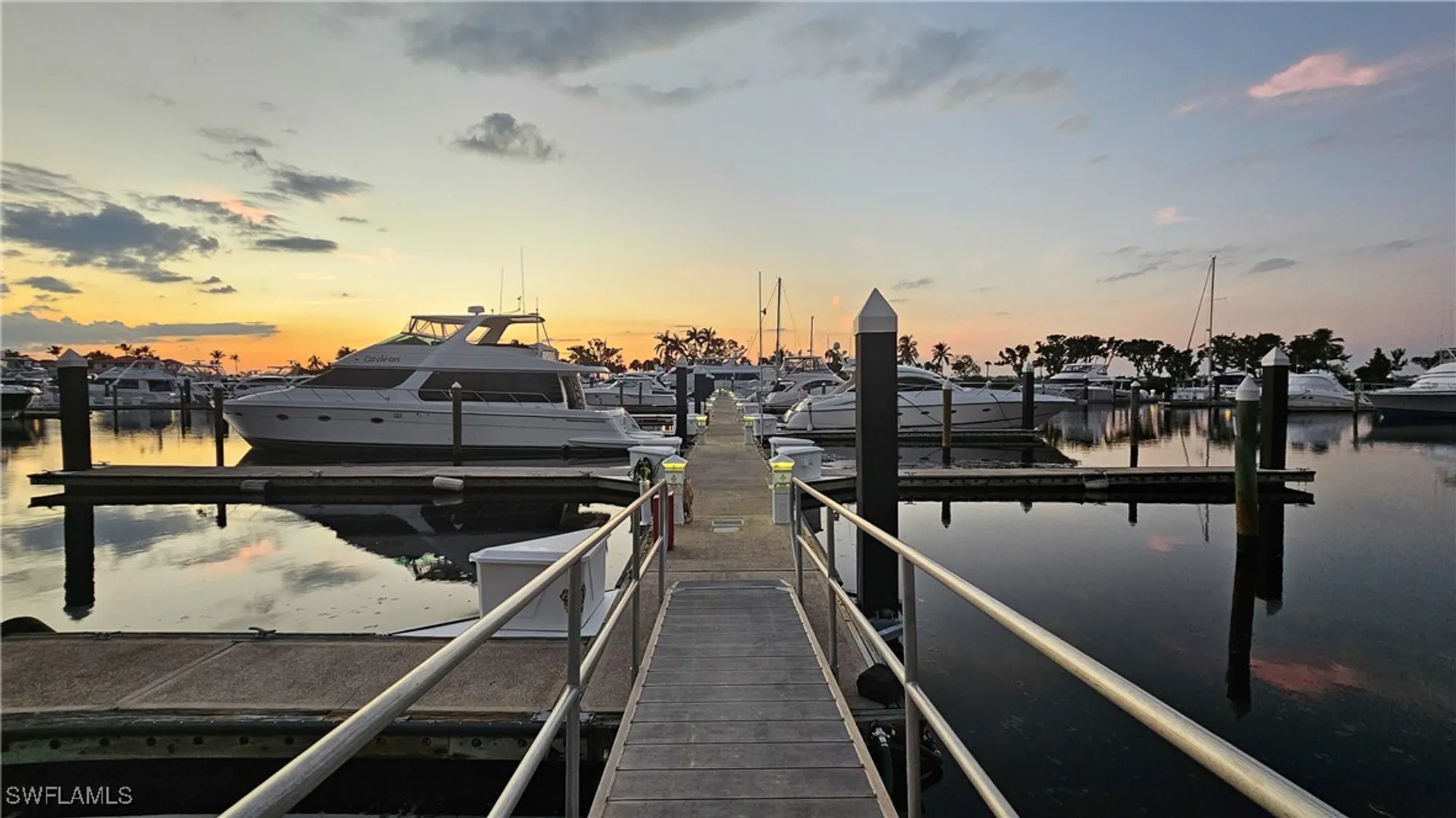 Property Slideshow image 25 of 50 | 14805 crooked pond ct, Fort Myers, FL, 33908